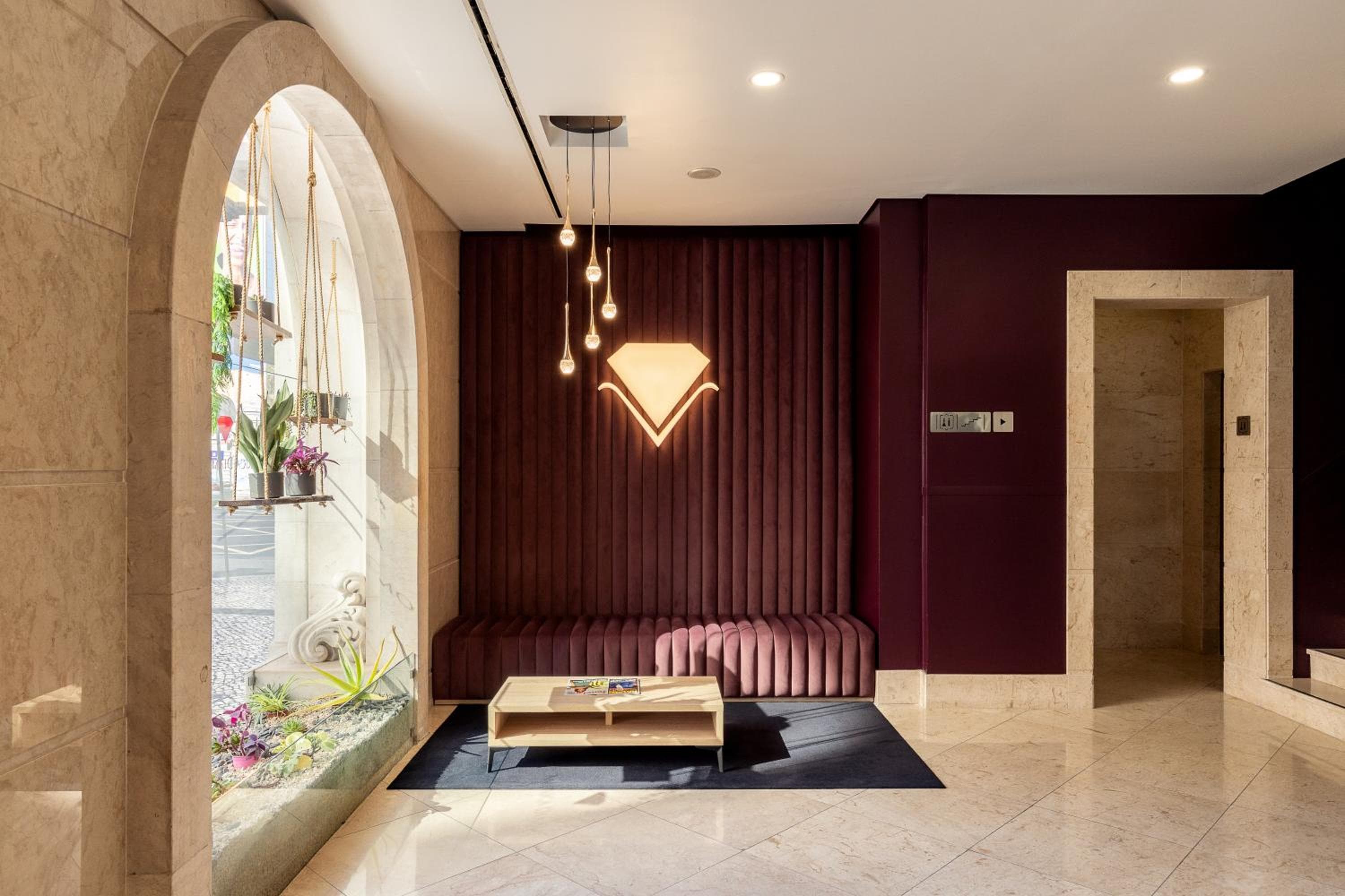 America Diamonds Hotel