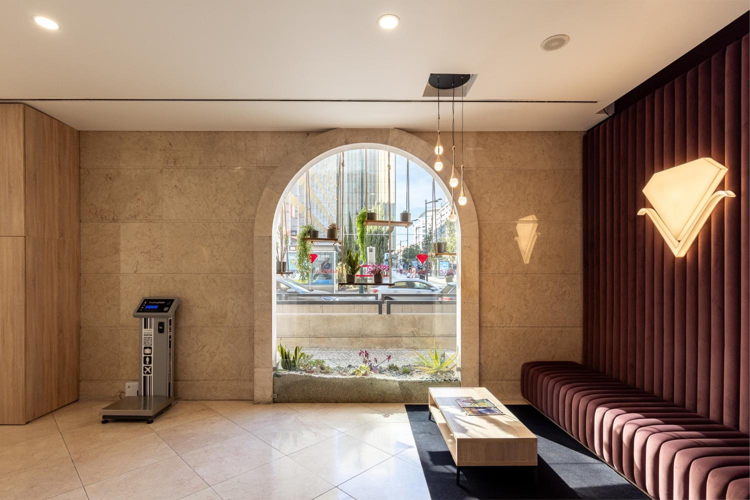 America Diamonds Hotel