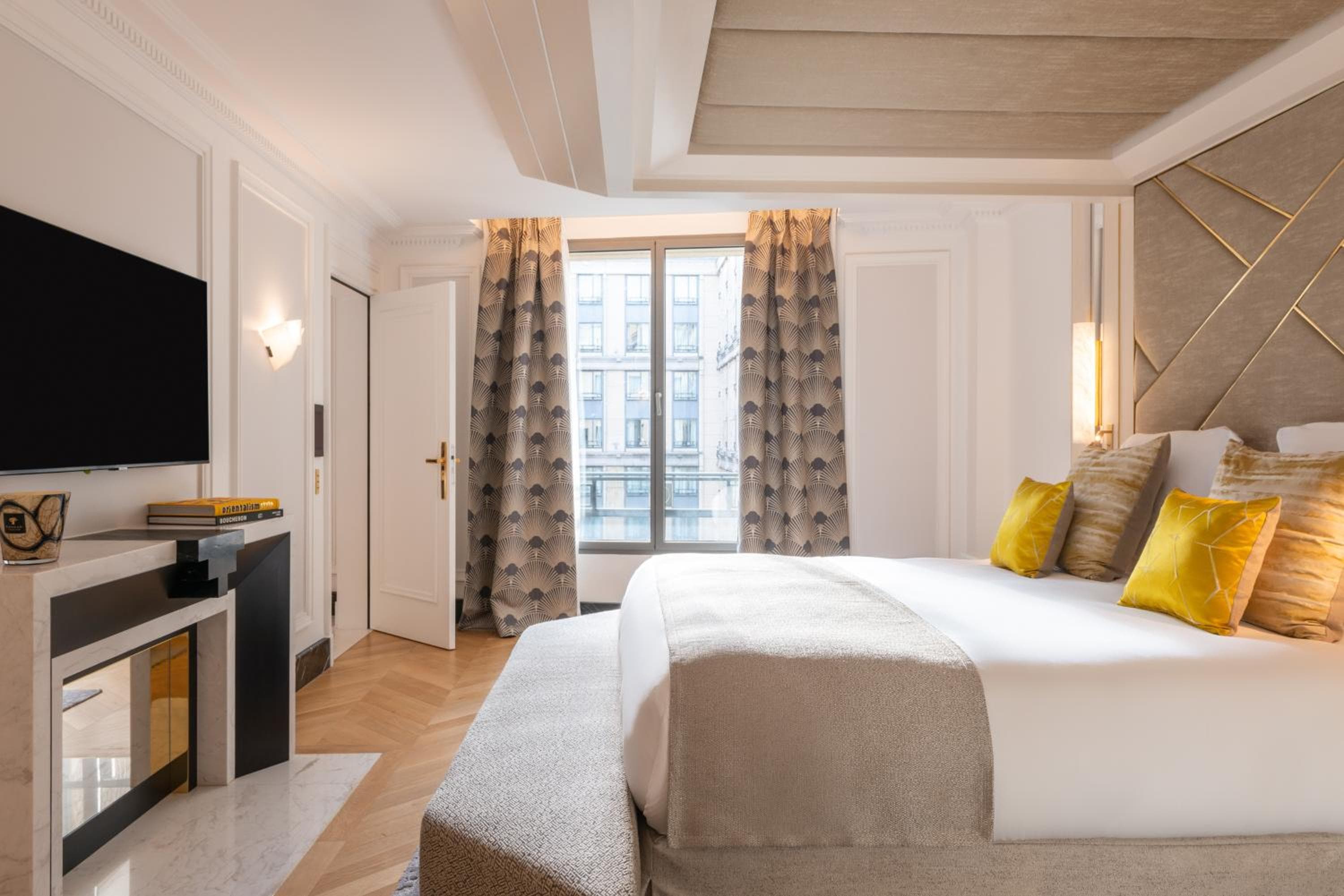 L'Hôtel du Collectionneur Paris: hotel room