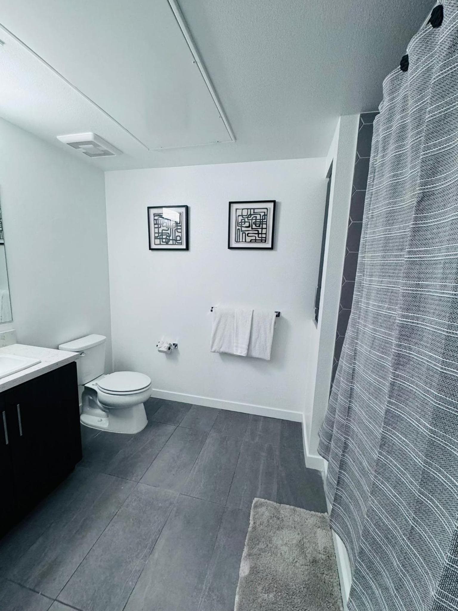 Spectacular Cozy loft Hollywood FREE Parking: bathroom