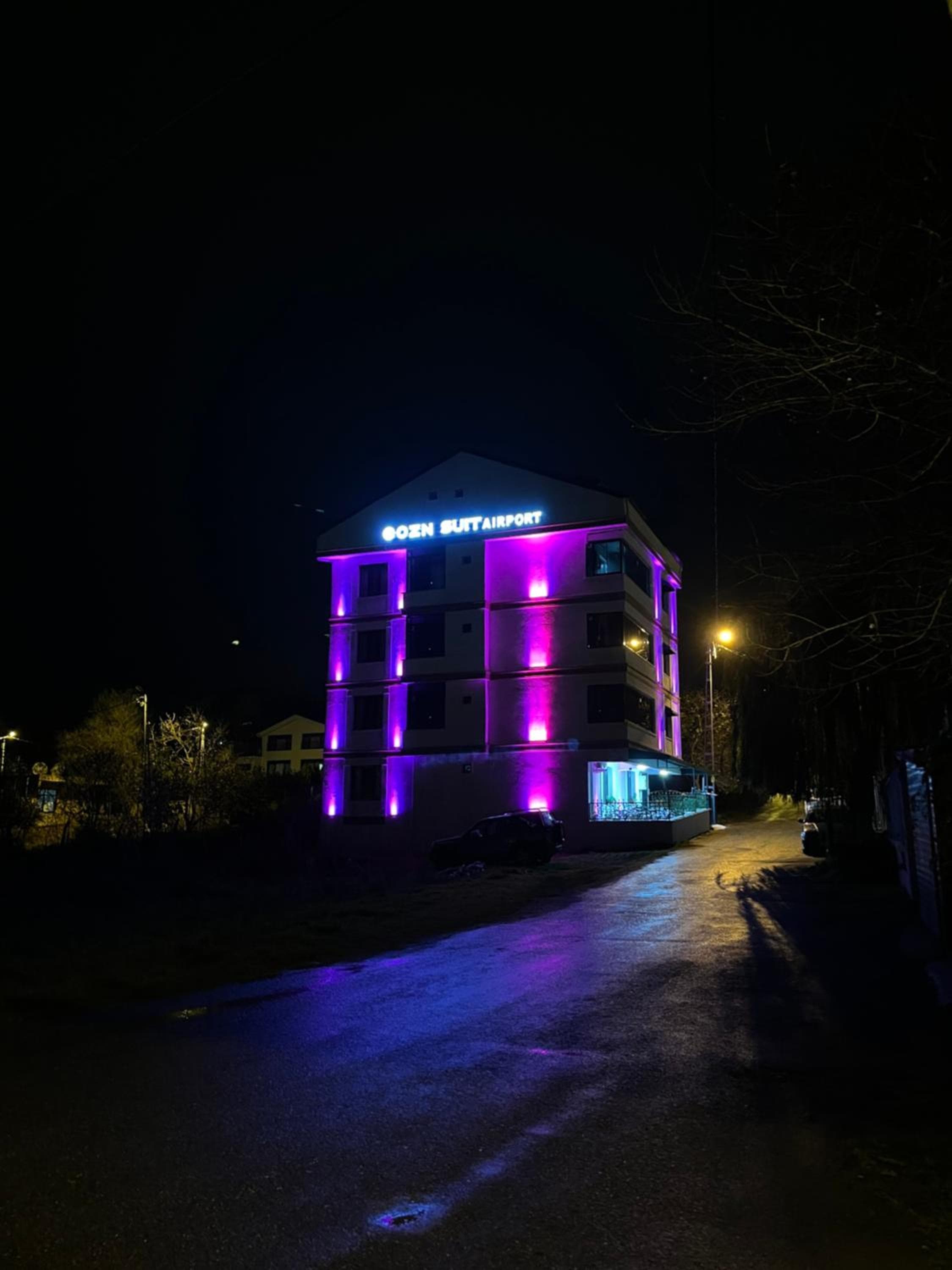 Ozn Suit Airport Hotel: building
