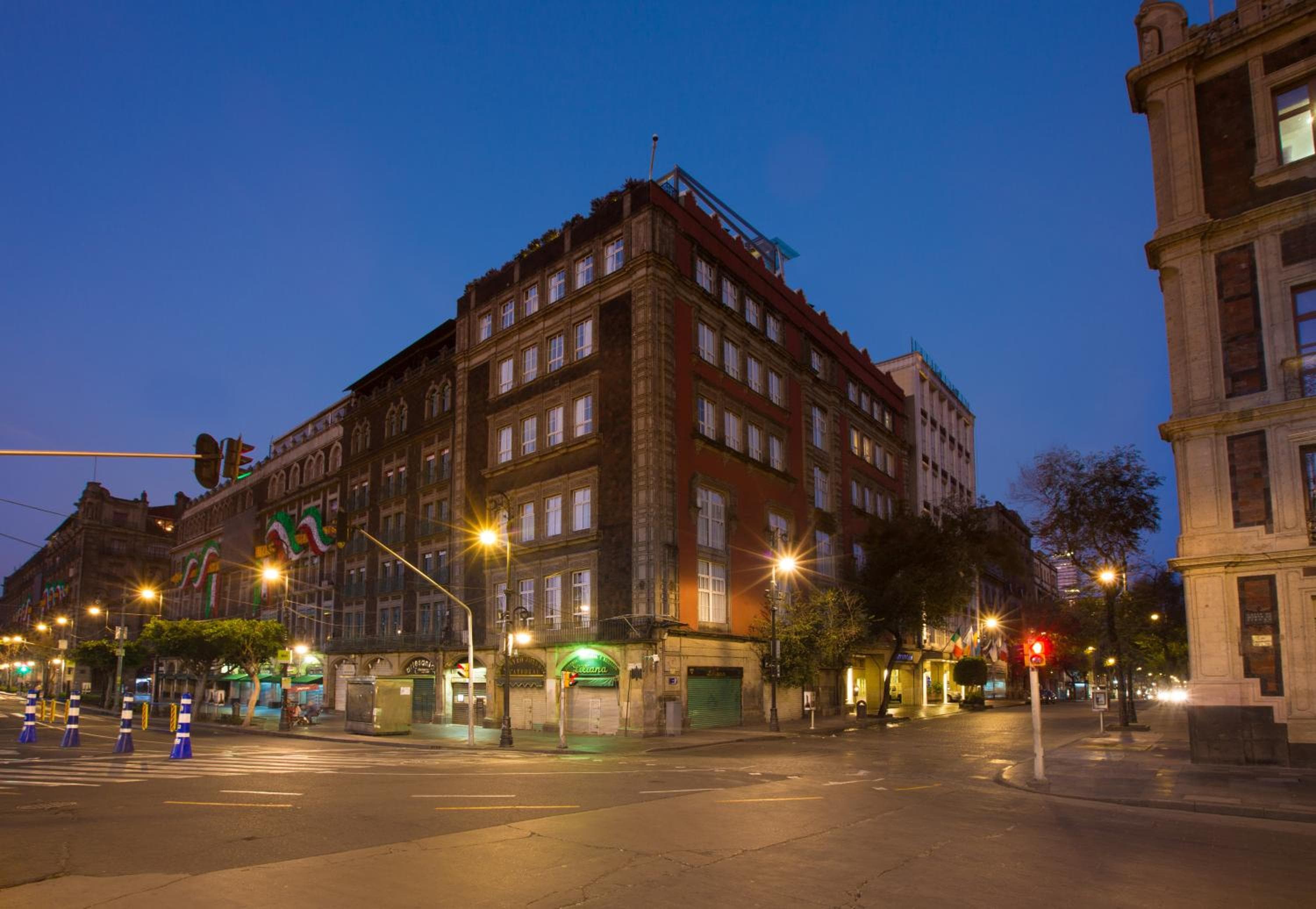 Zócalo Central: building