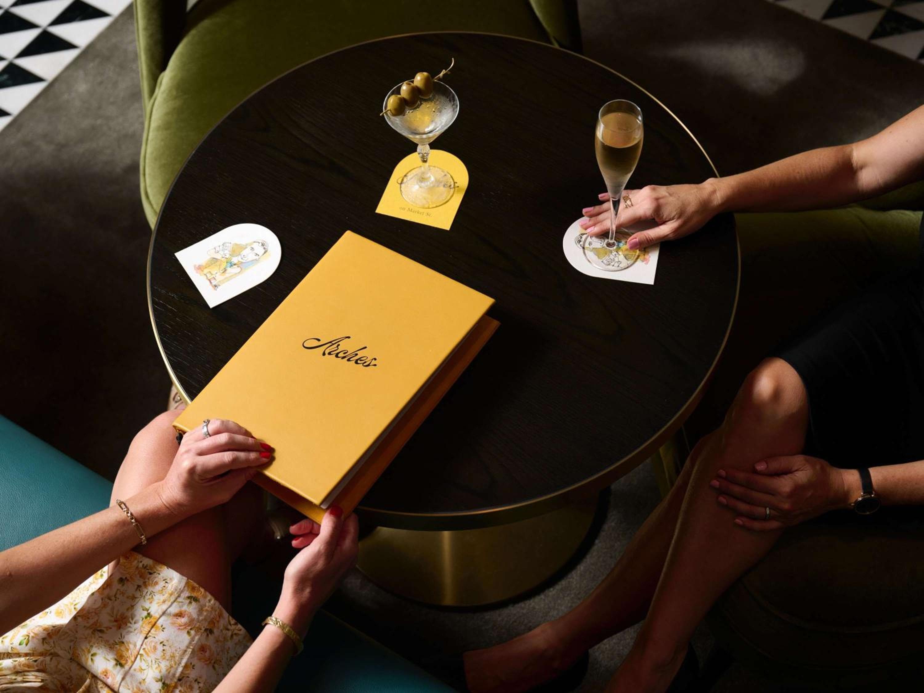 Swissotel Sydney: dining