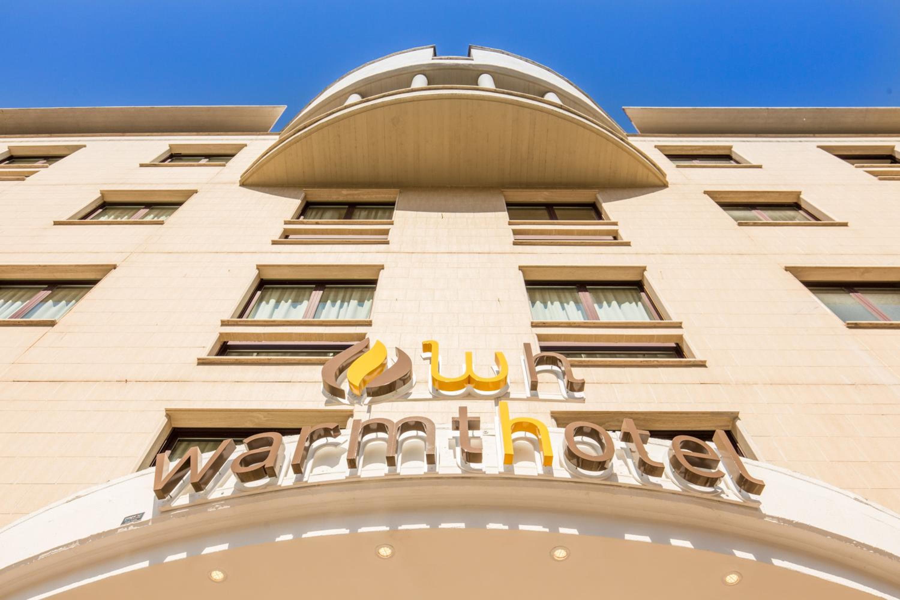 Warmthotel: building