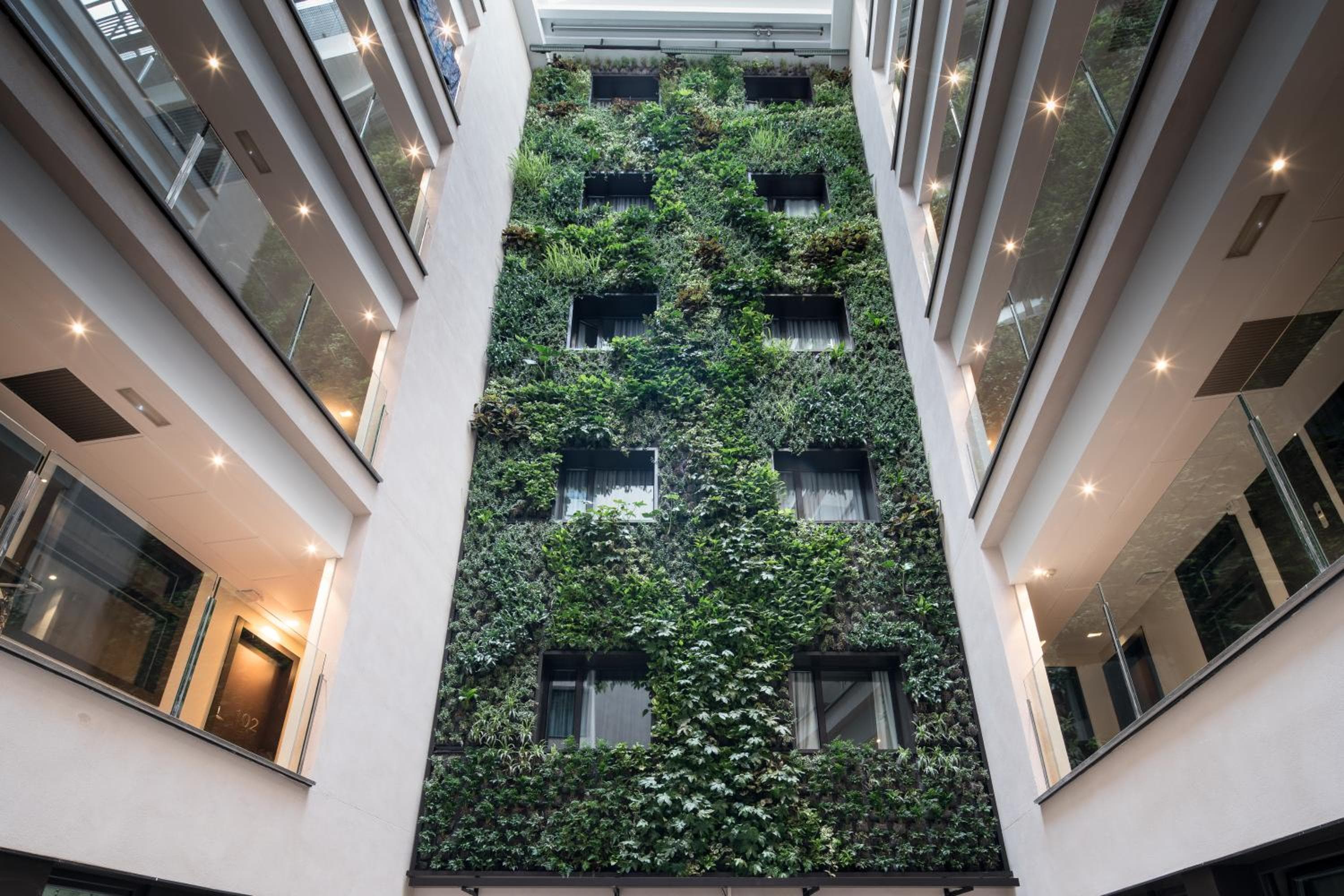 Catalonia Avinyo: building