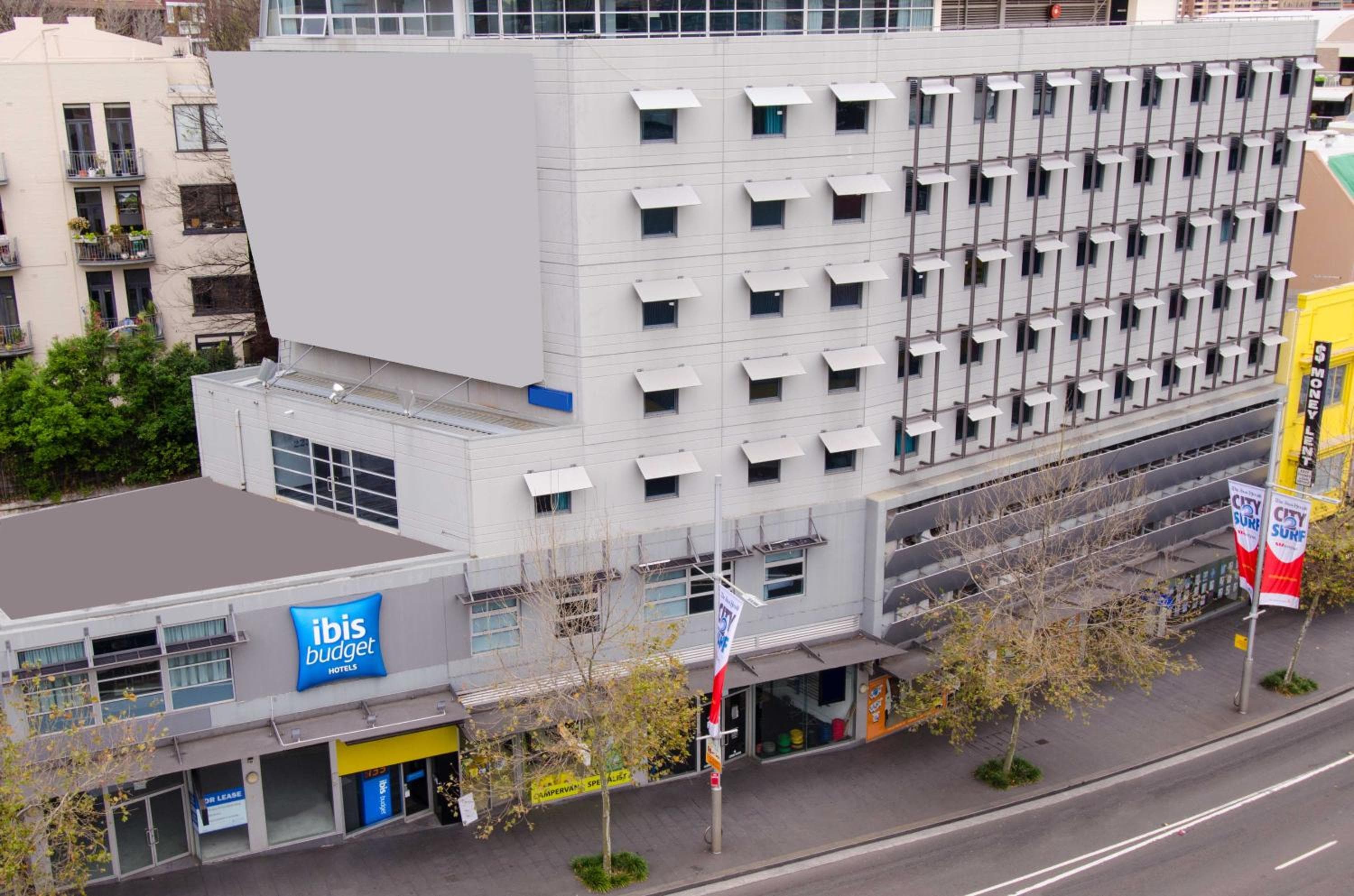 ibis budget Sydney East: building