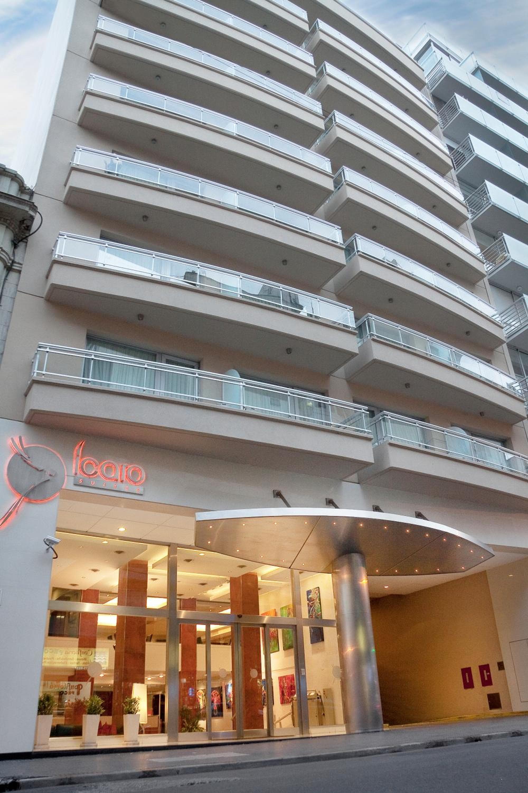 Icaro Suites: building
