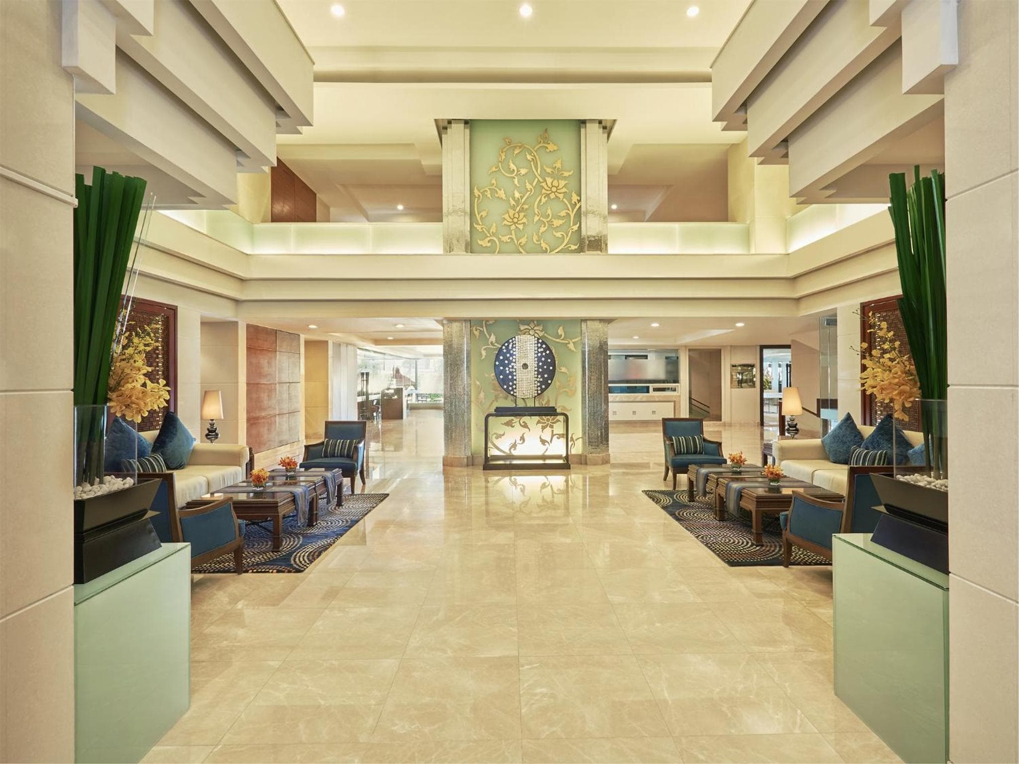 Centre Point Plus Hotel Silom: recepcion & lobby