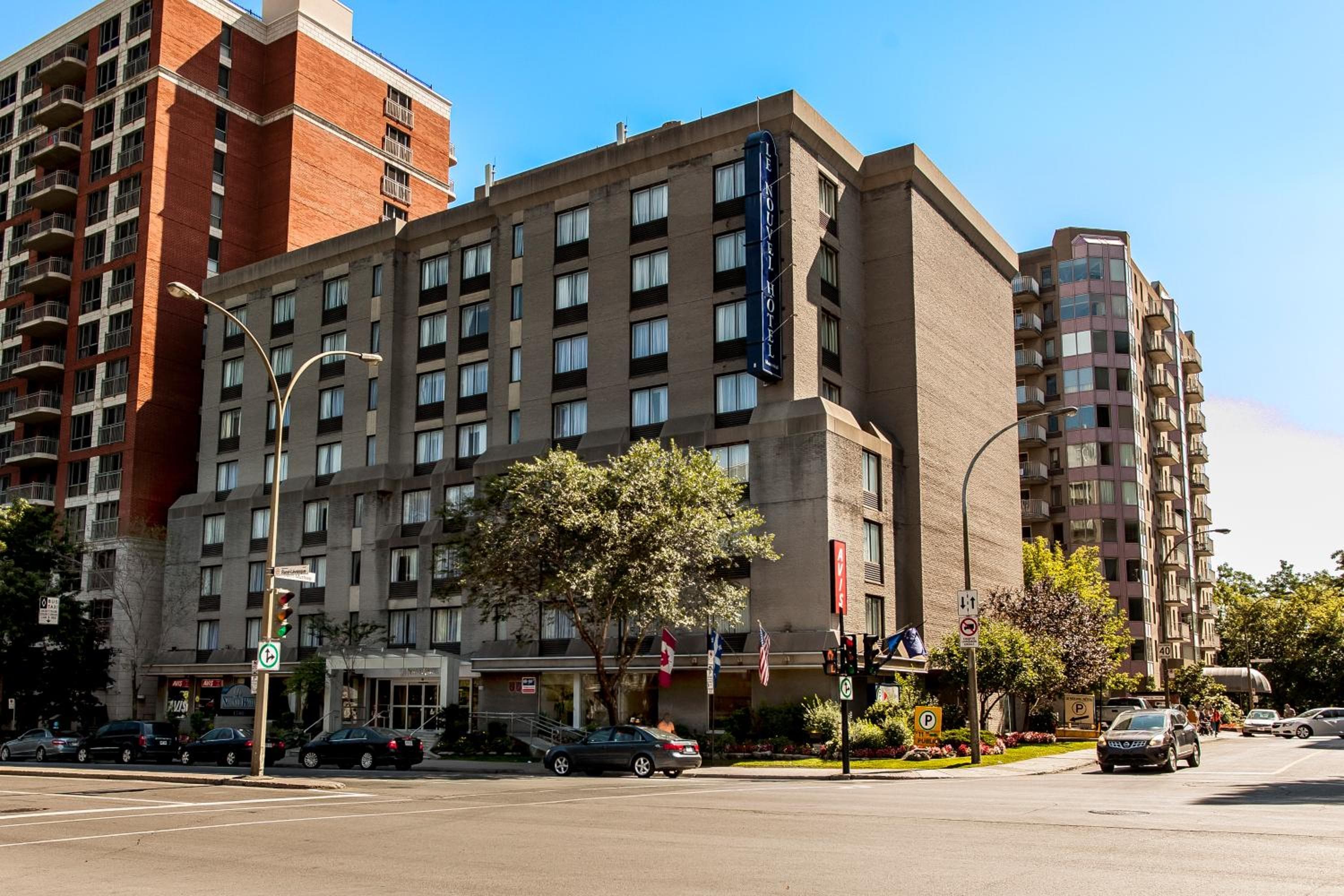 Le Nouvel Hotel: building
