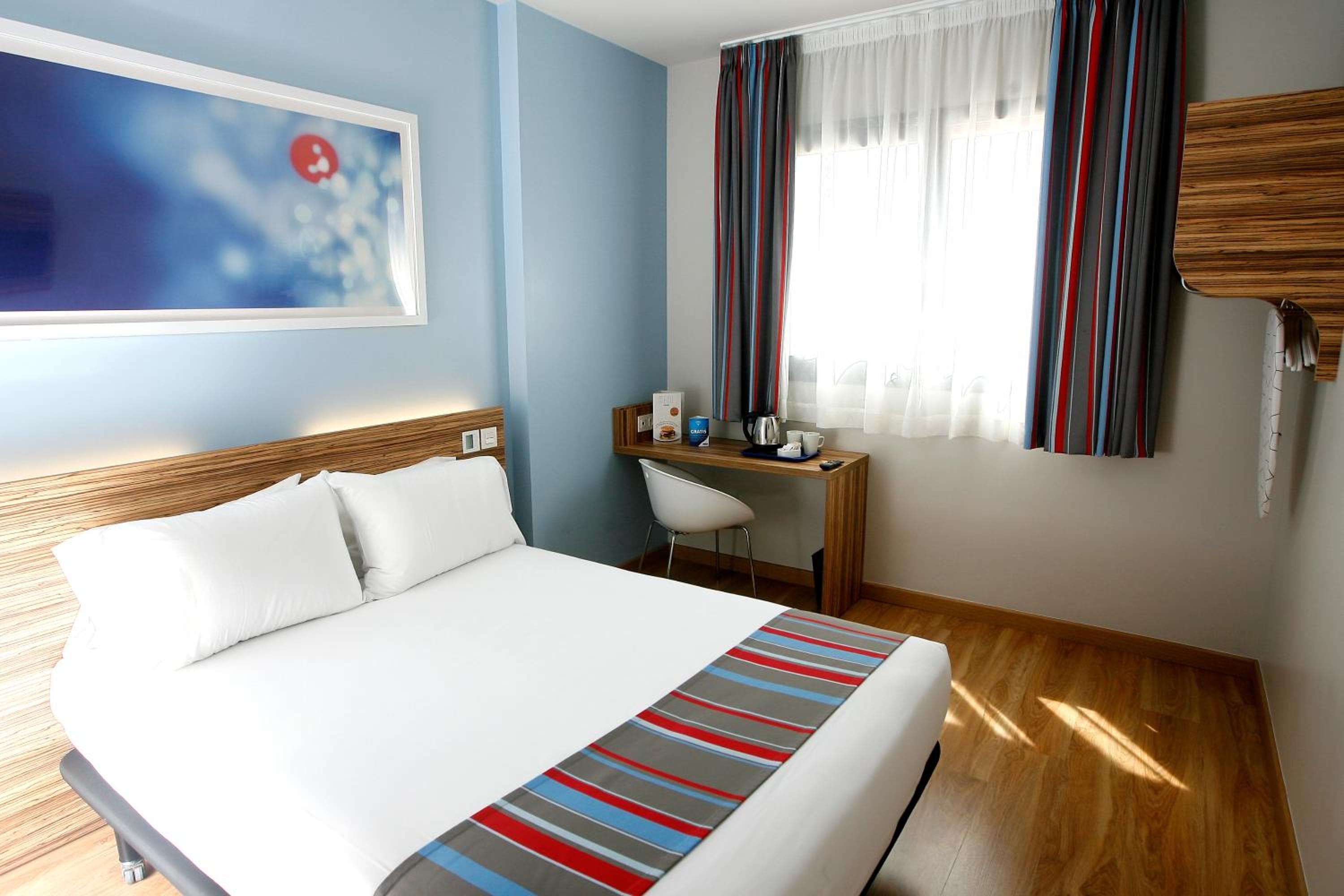 Travelodge Madrid Metropolitano: hotel room