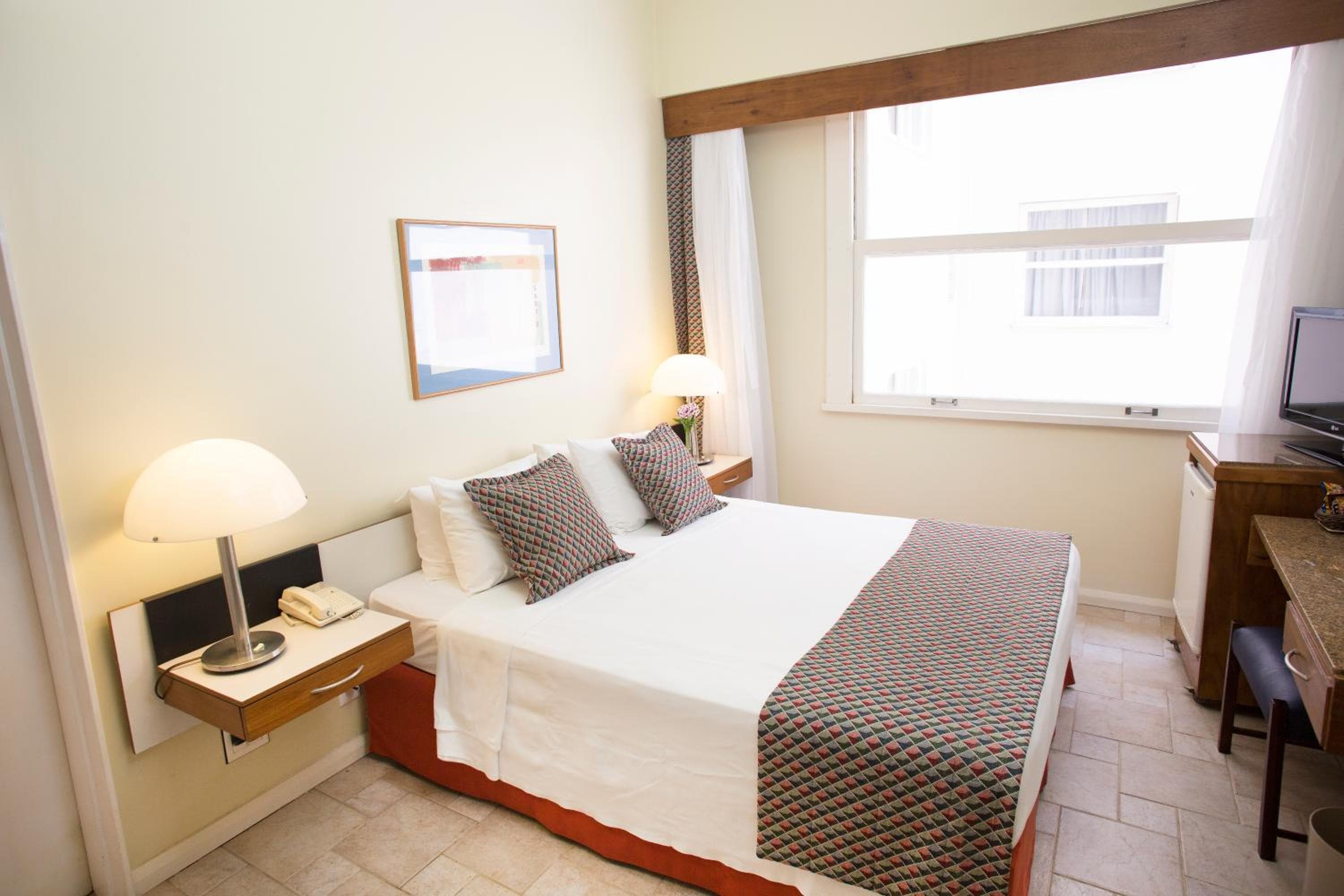 Savoy Othon Lite: hotel room
