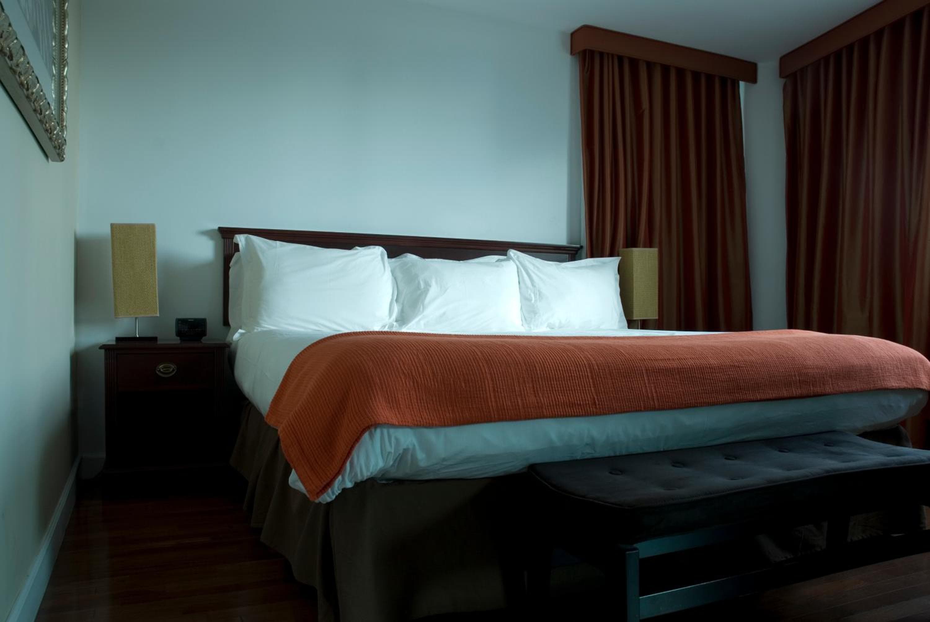 The Fritz Hotel: hotel room