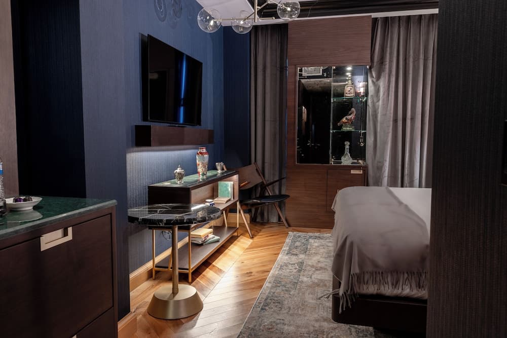 Whisky Hotel