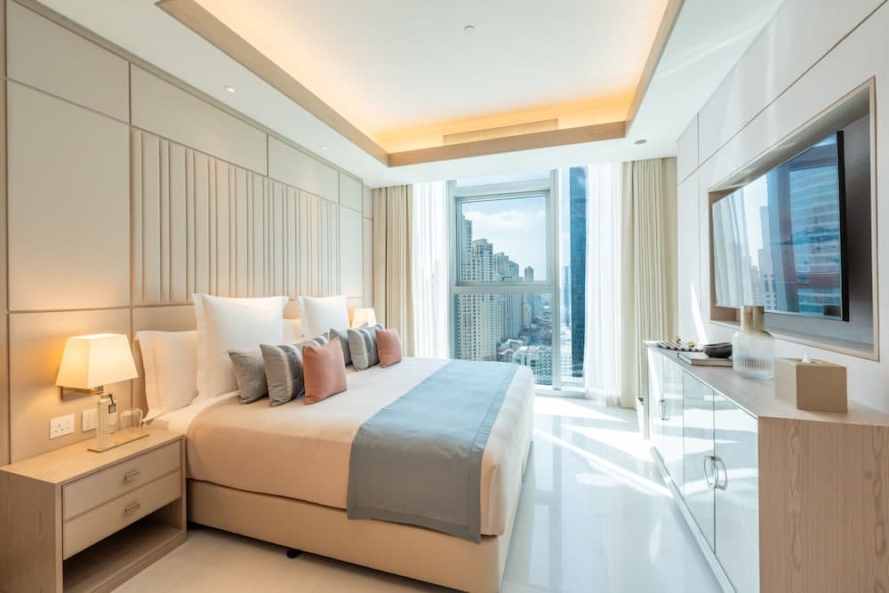 FIVE LUXE: hotel room