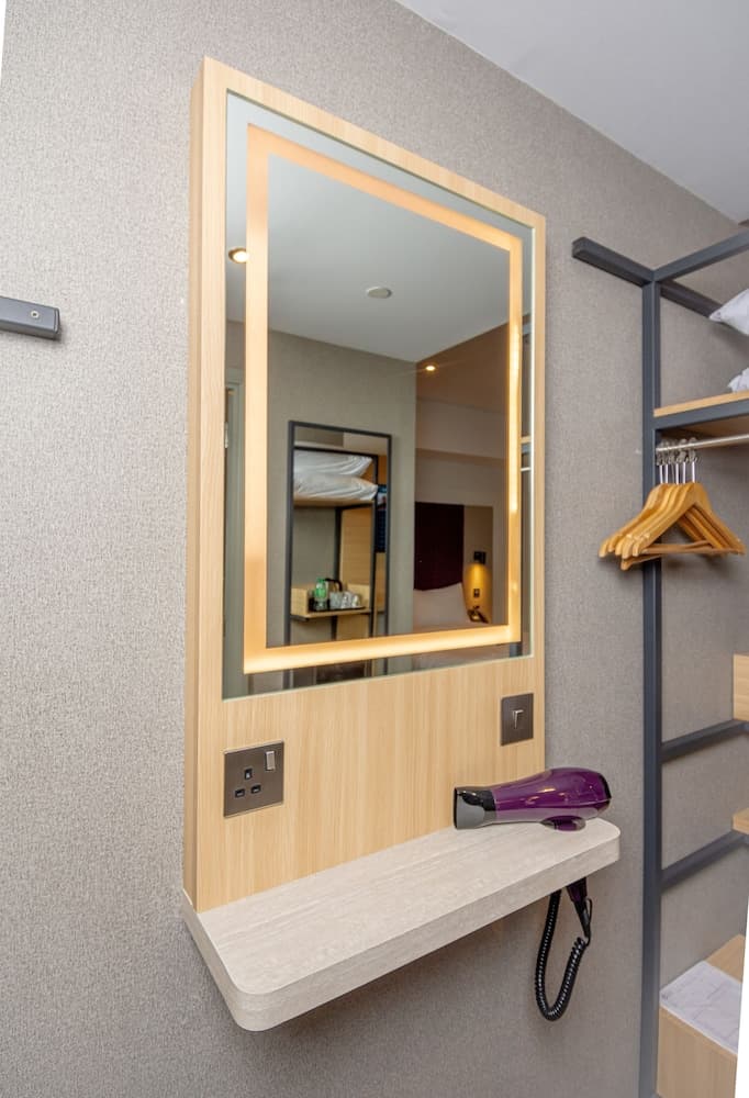 Premier Inn Dubai International Airport