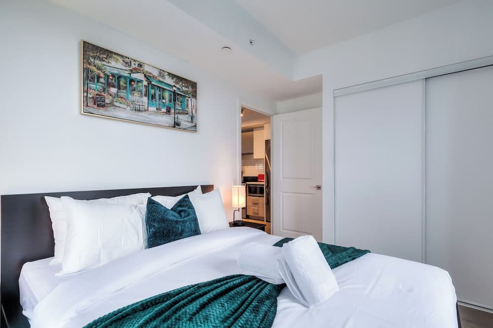 Panorama Suites Downtown Toronto: bedroom