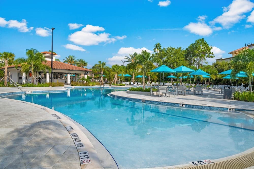 Vista Cay by Orlando Resort Rentals on Universal Boulevard: recepcion & lobby