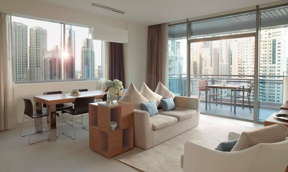 Radisson Blu Residence, Dubai Marina: hotel room