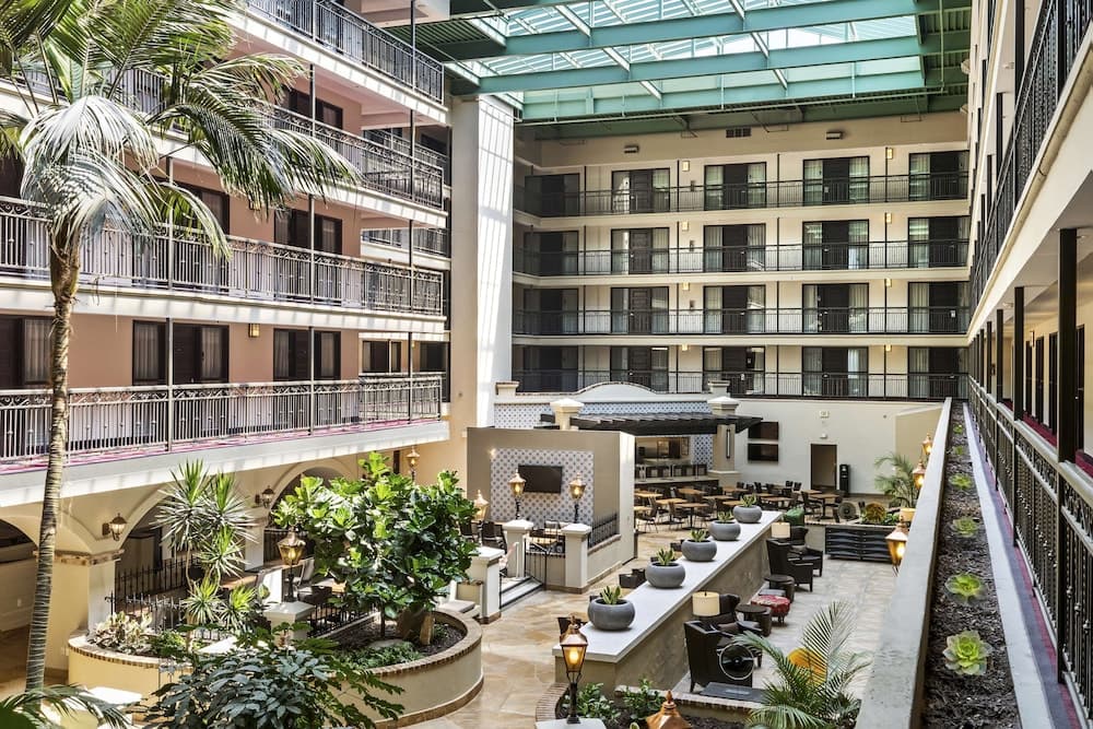 Embassy Suites by Hilton Los Angeles LAX South/El Segundo