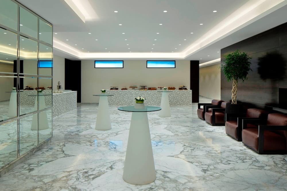 Le Meridien Dubai Hotel & Conference Centre: recepcion & lobby
