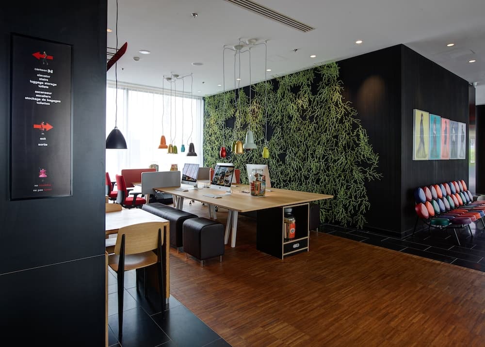 citizenM Paris Charles de Gaulle: recepcion & lobby
