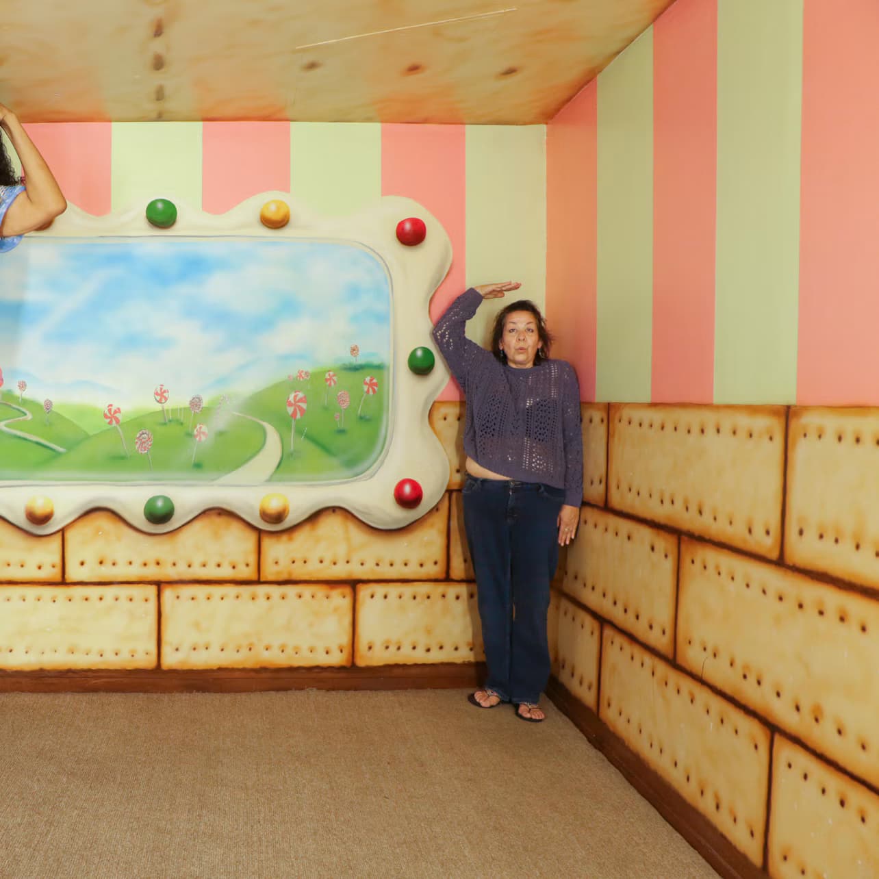 Smash It! at the Museum of 3D Illusions
