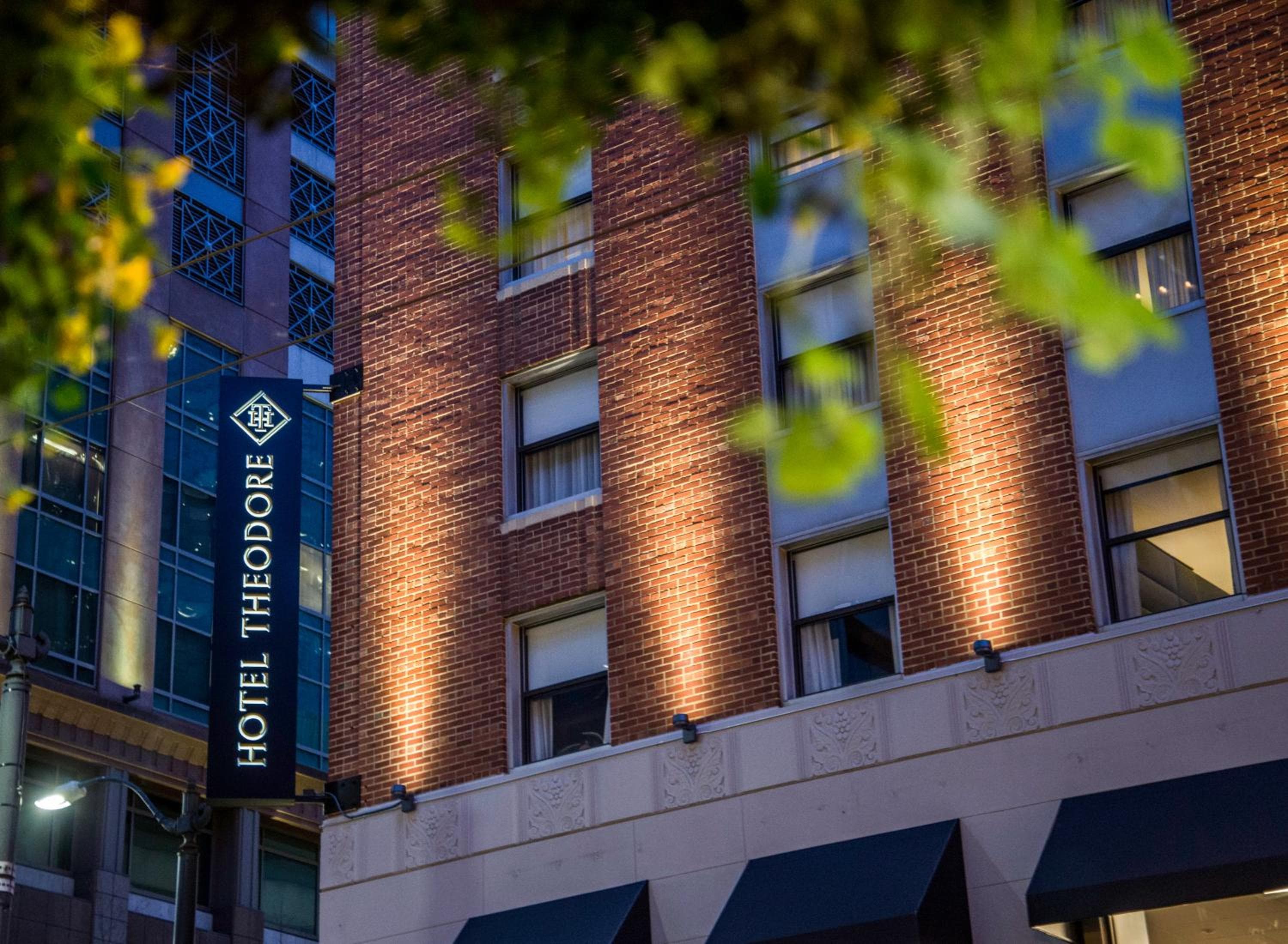 Hotel Theodore Seattle Downtown, Tapestry by Hilton: building