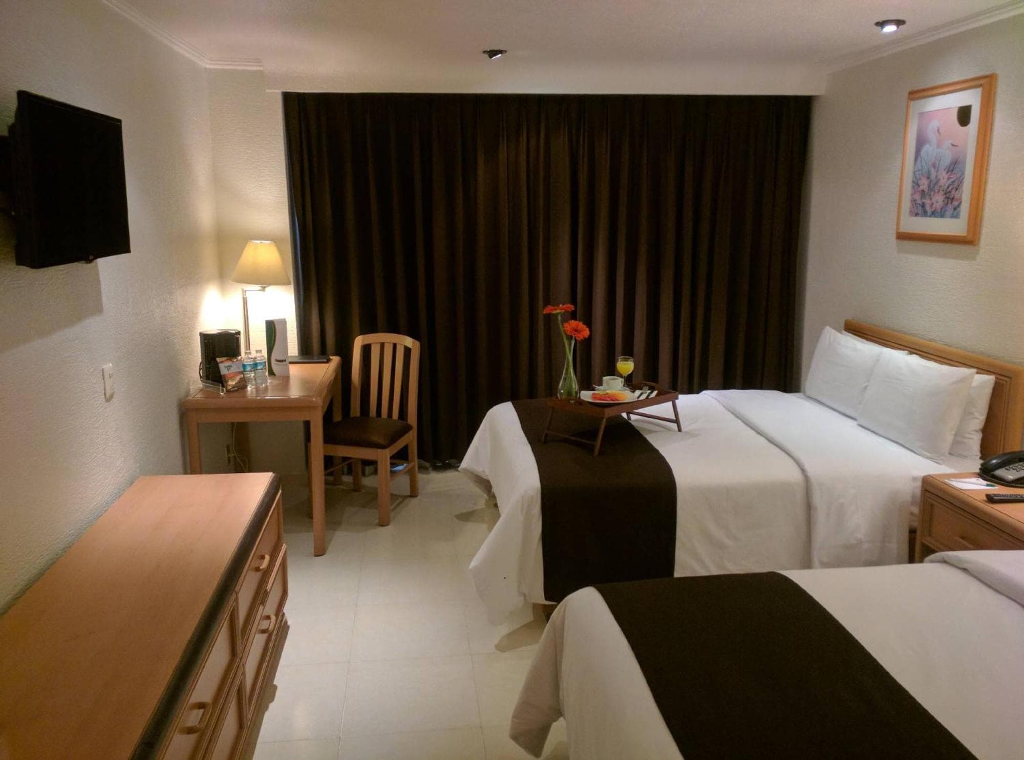 Hotel PF: bedroom