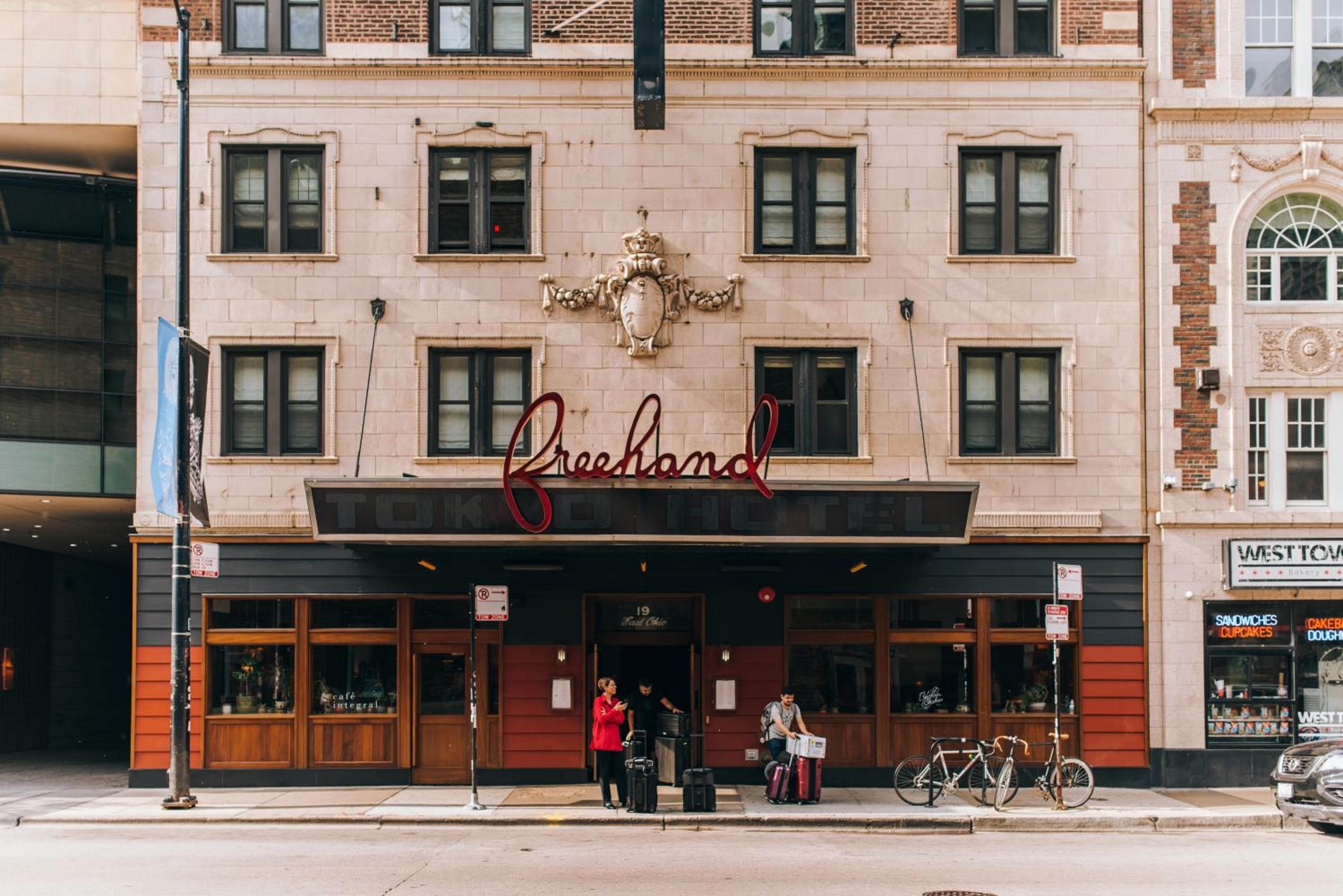 Freehand Chicago: building