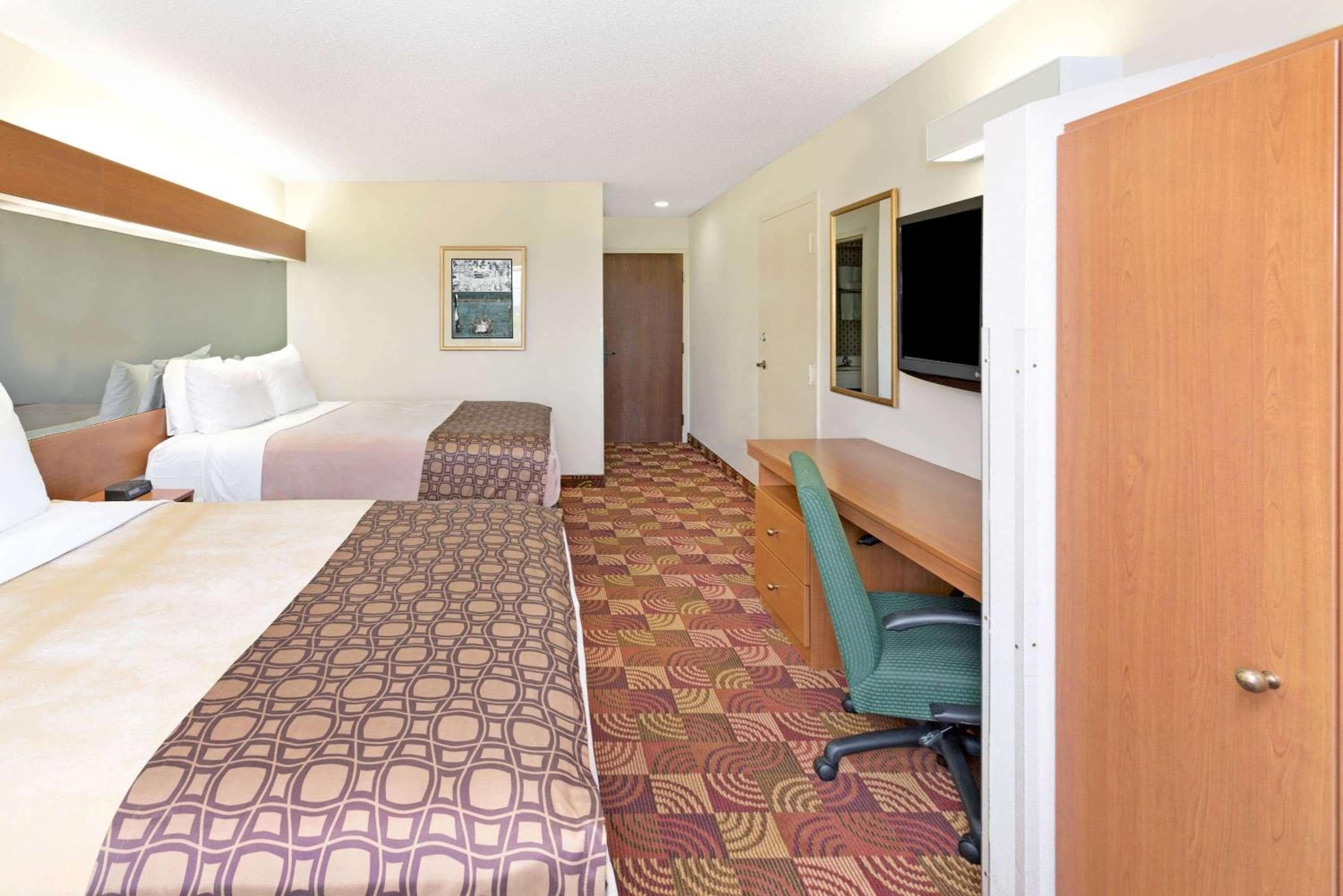 Microtel Inn & Suites by Wyndham Denver Airport