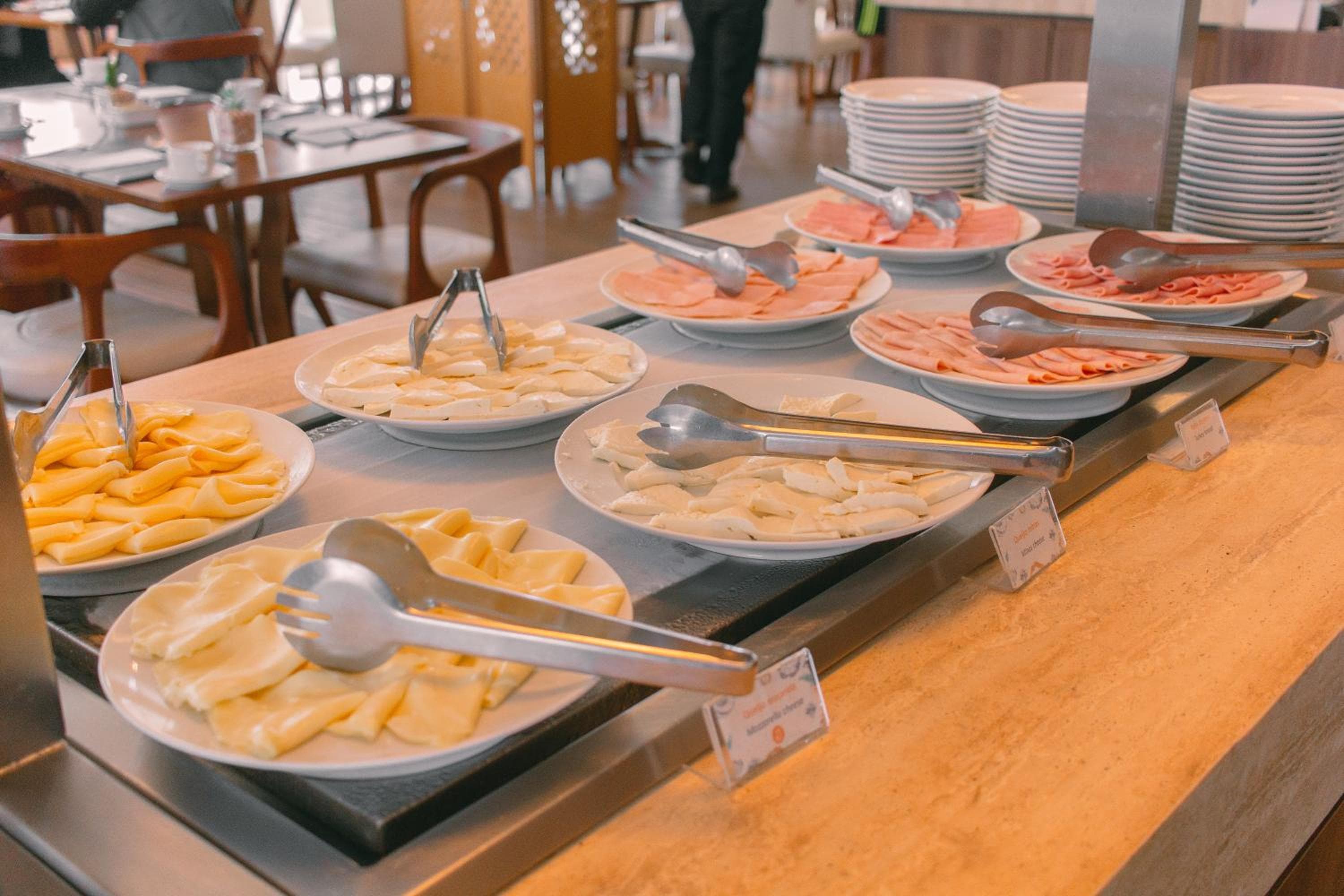 Square Design Hotel: dining