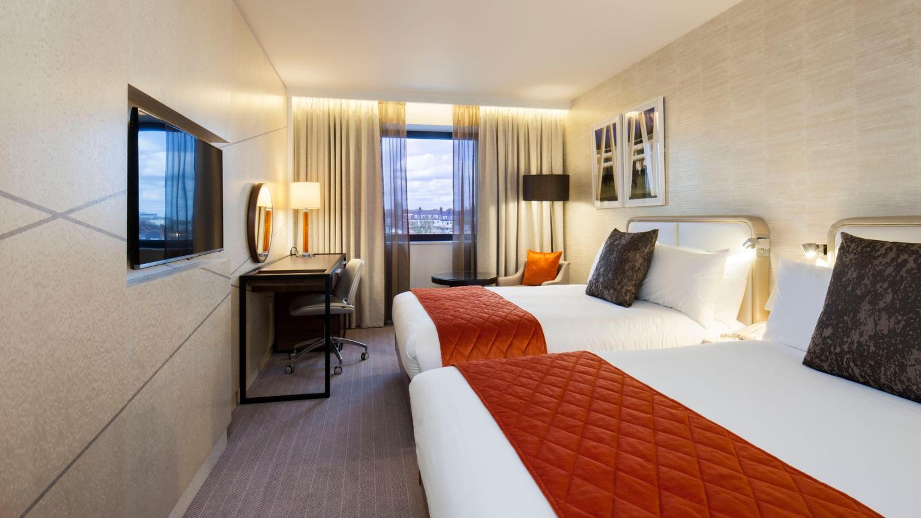 Crowne Plaza London Kings Cross by IHG: hotel room