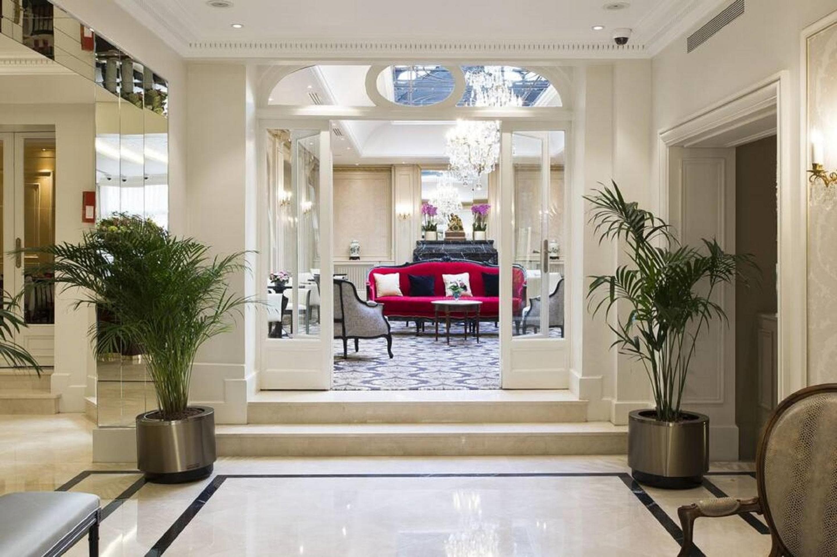 Hôtel Saint-Pétersbourg Opéra & Spa: recepcion & lobby