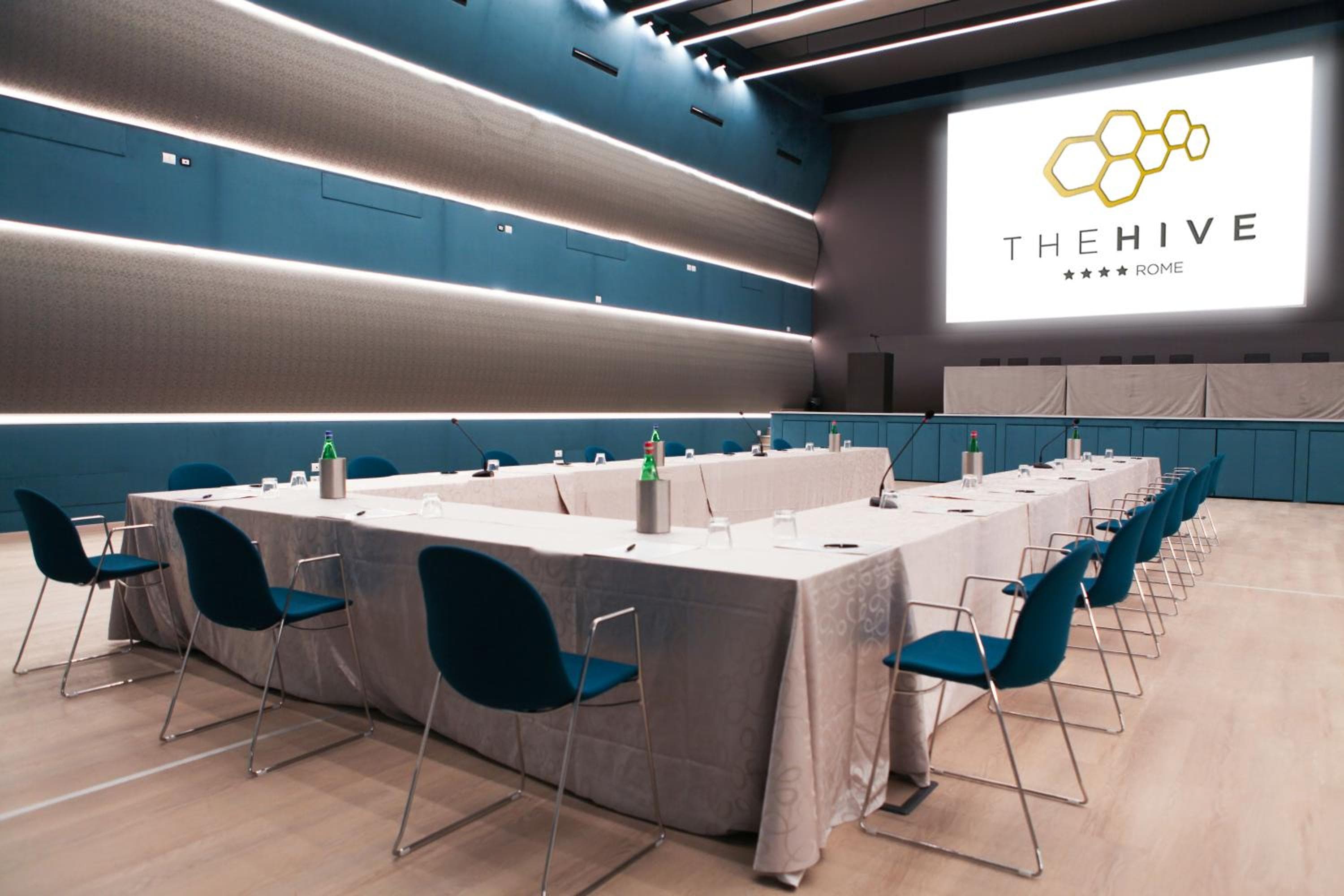 The Hive Hotel: meeting & event spaces