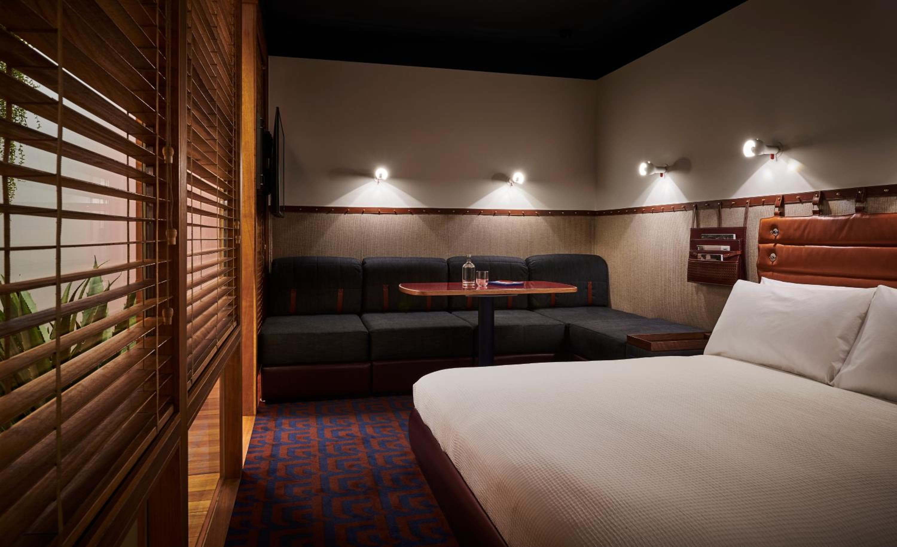The Standard London: hotel room