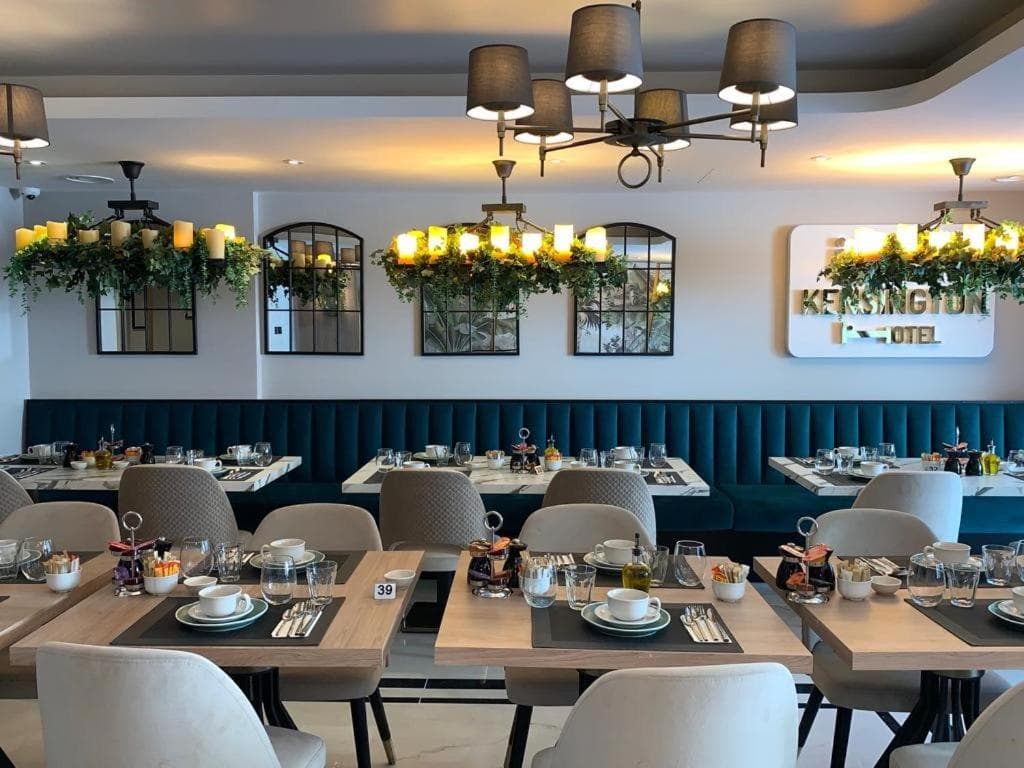 Merit Kensington Hotel: restaurant