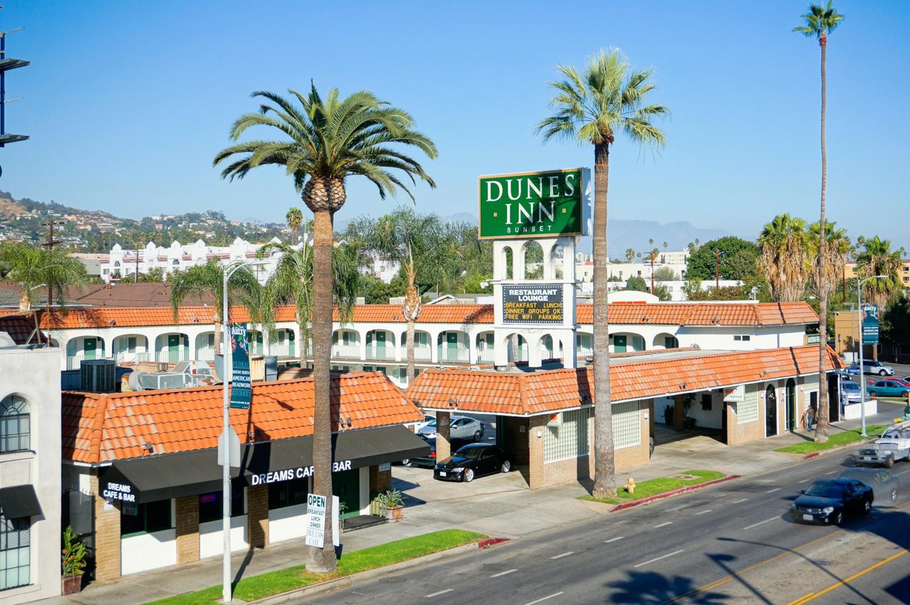 Dunes Inn - Sunset: building
