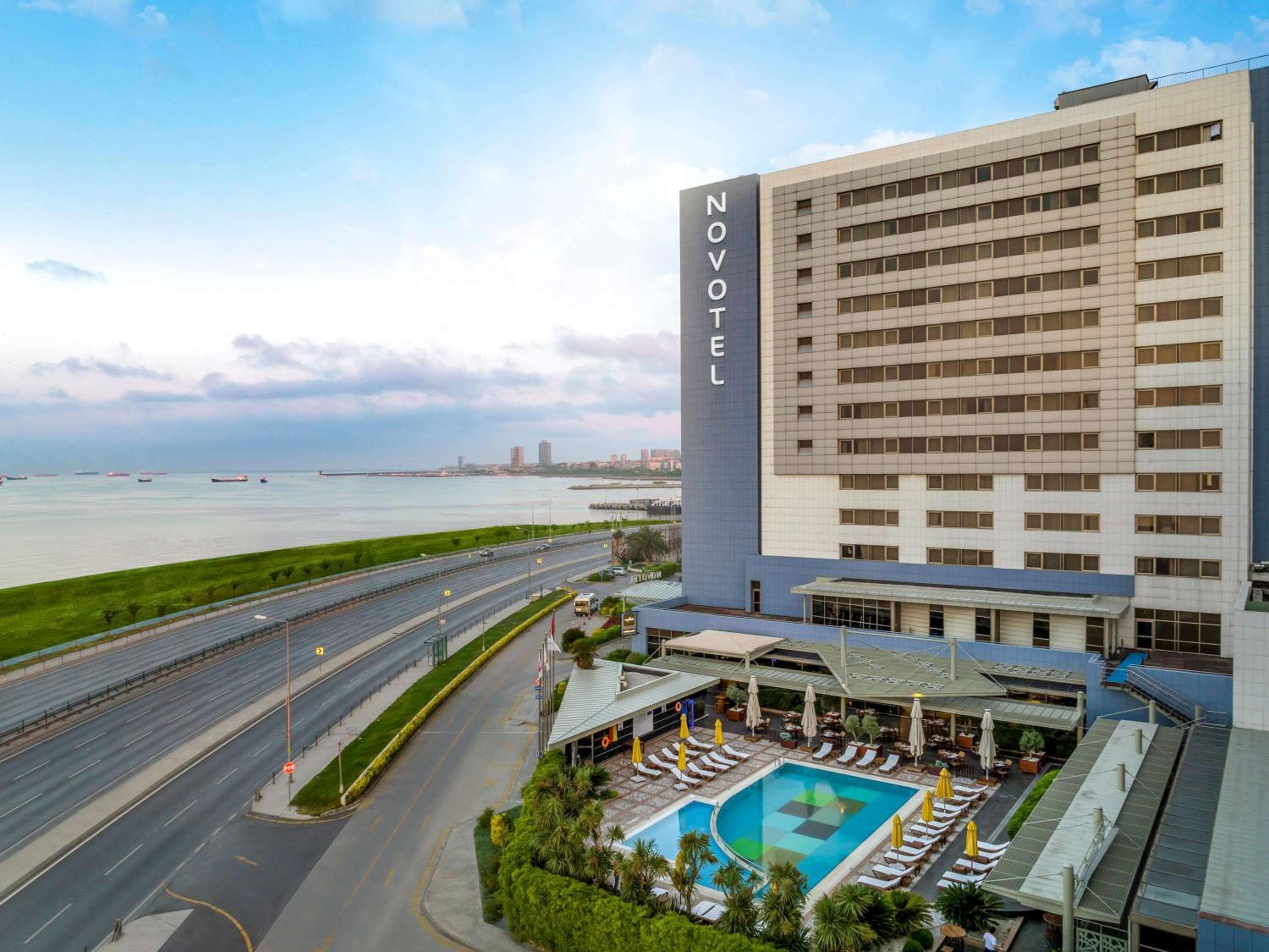 Novotel Istanbul Zeytinburnu: building