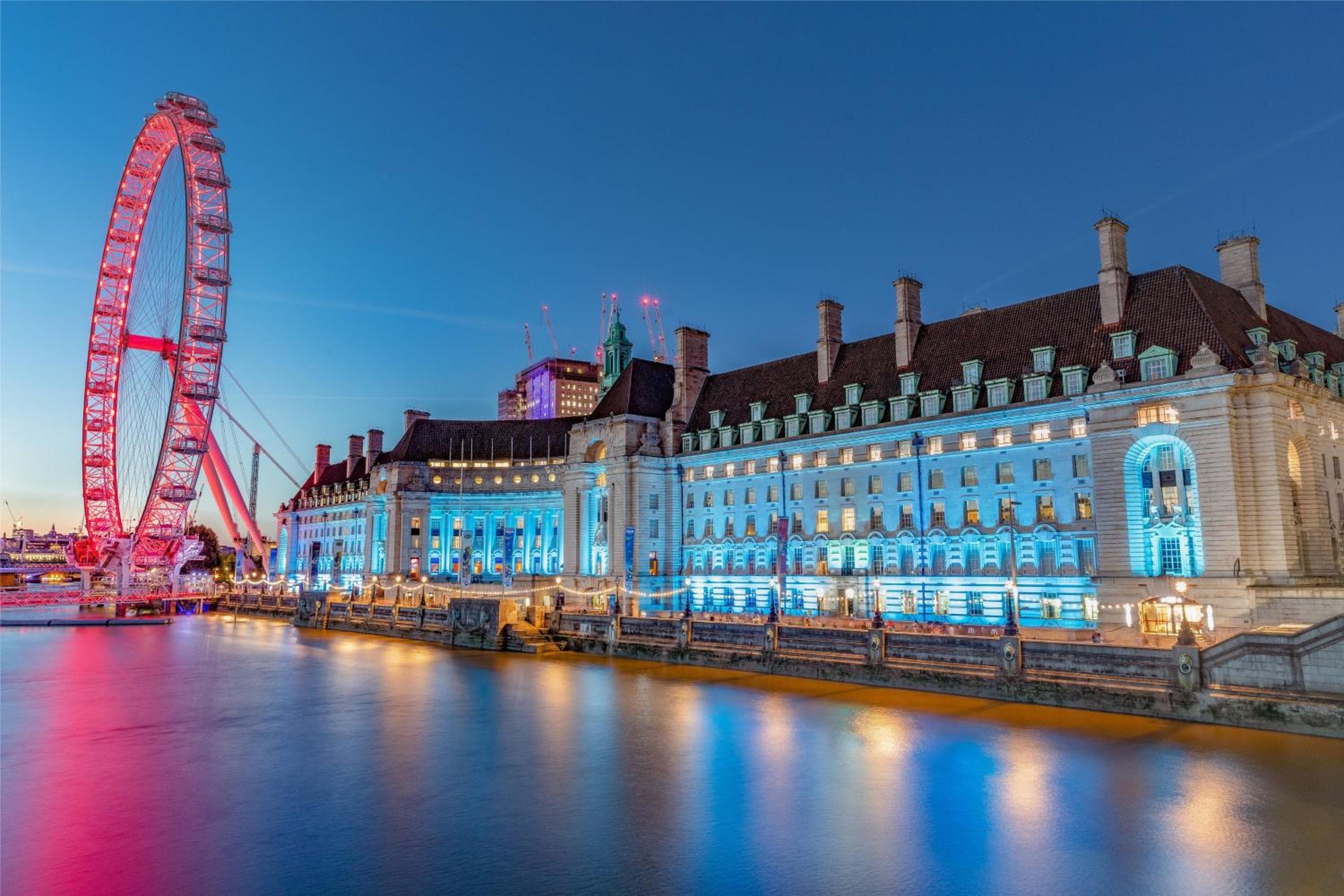 London Marriott Hotel County Hall: building