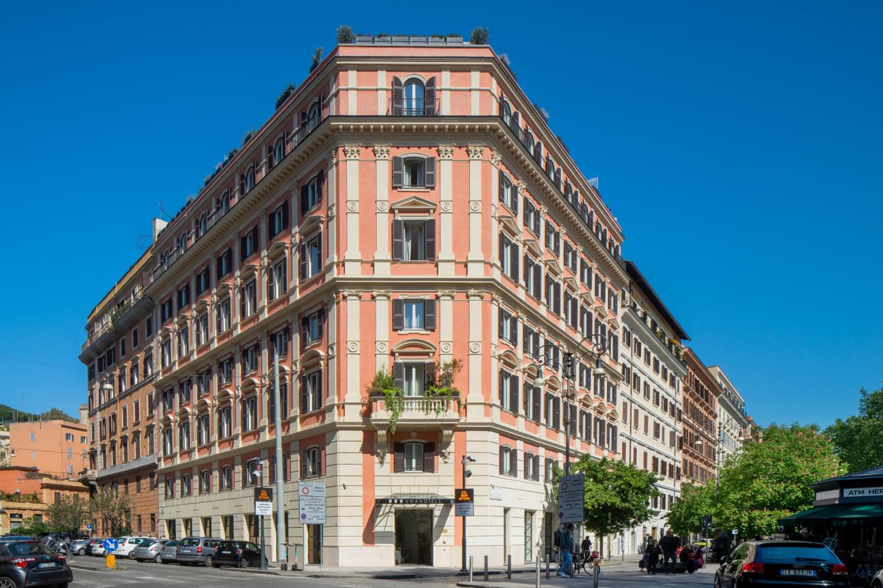 Trastevere Roma | UNA Esperienze | Preferred Hotels and Resorts: building