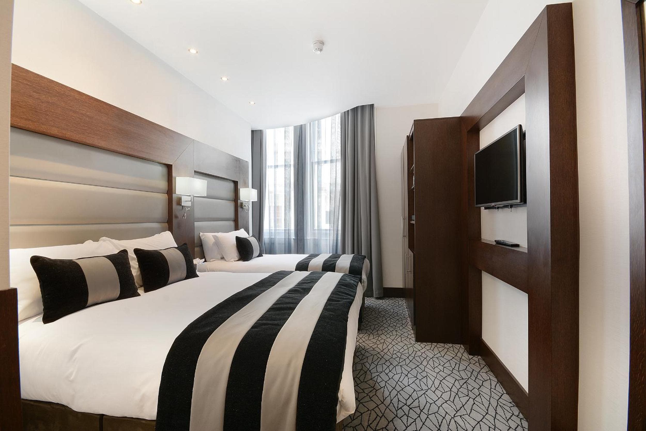 Sunday London Paddington Hotel: hotel room