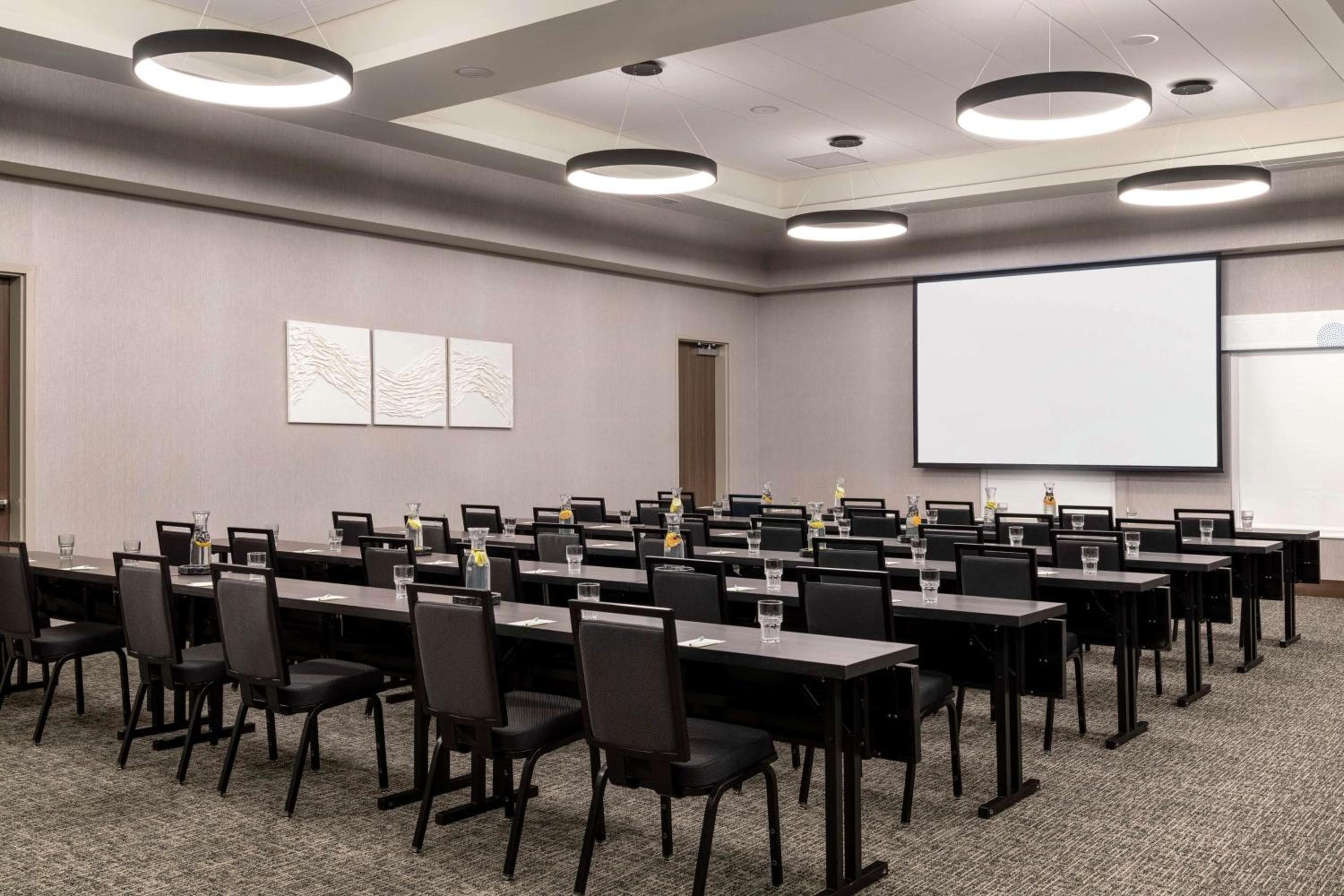 Home2 Suites By Hilton Denver Downtown Convention Center