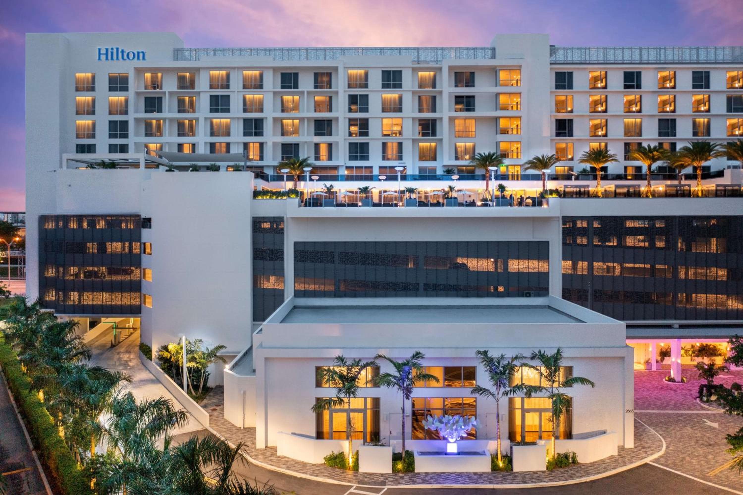 Hilton Miami Aventura: building
