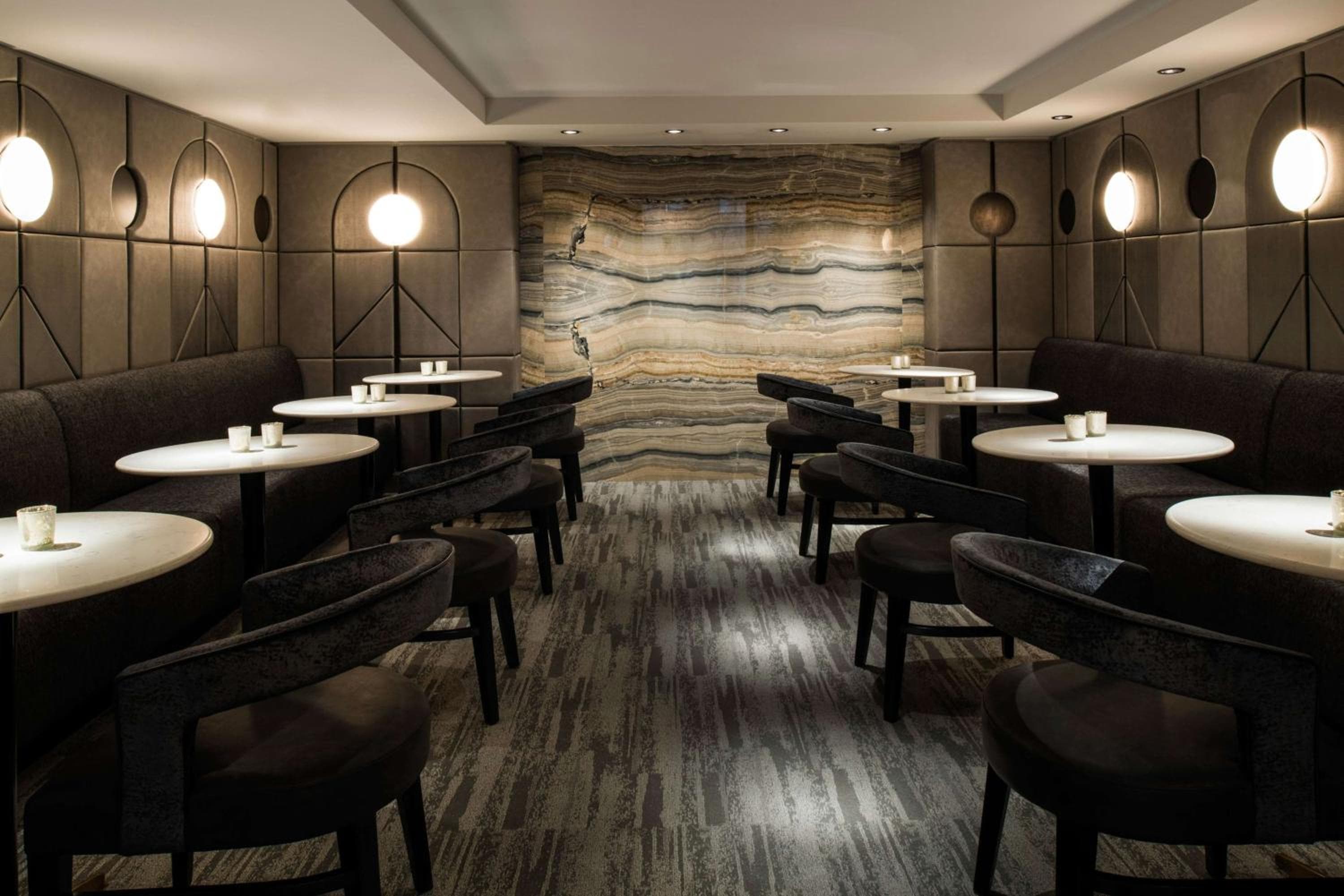 LondonHouse Chicago, Curio Collection by Hilton: restaurant
