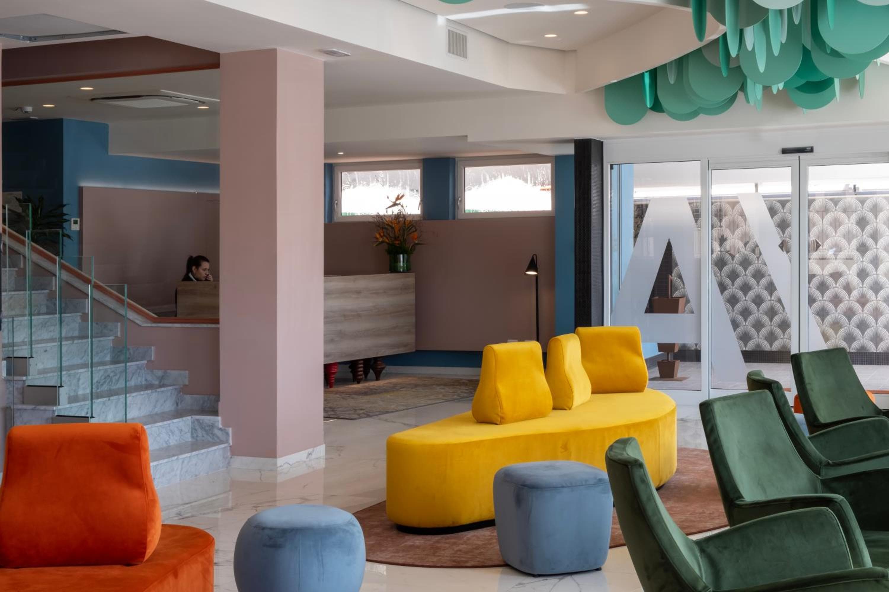 Adesso Hotel: recepcion & lobby