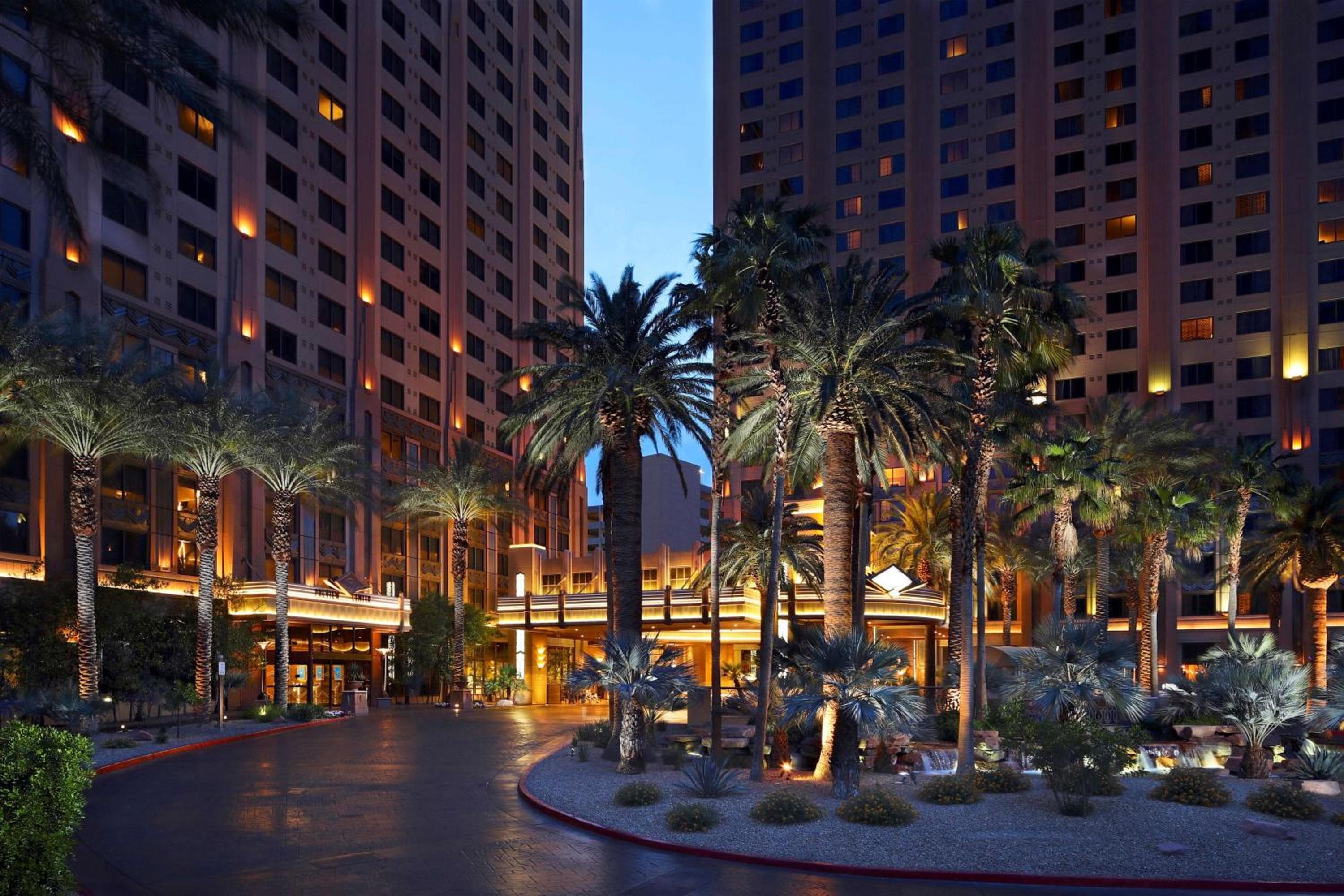 Hilton Grand Vacations Club on the Las Vegas Strip: building
