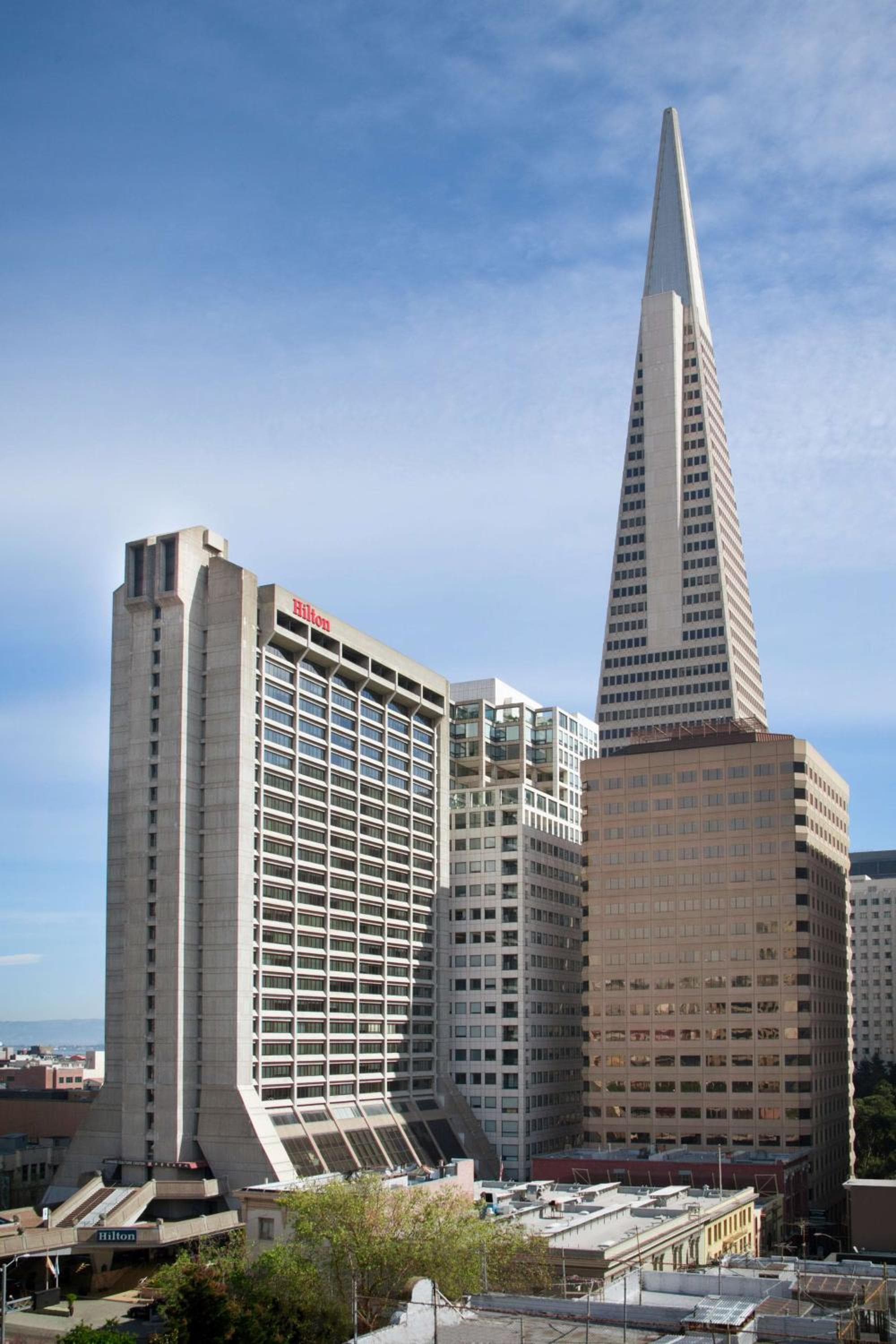 Hilton San Francisco Financial District: building