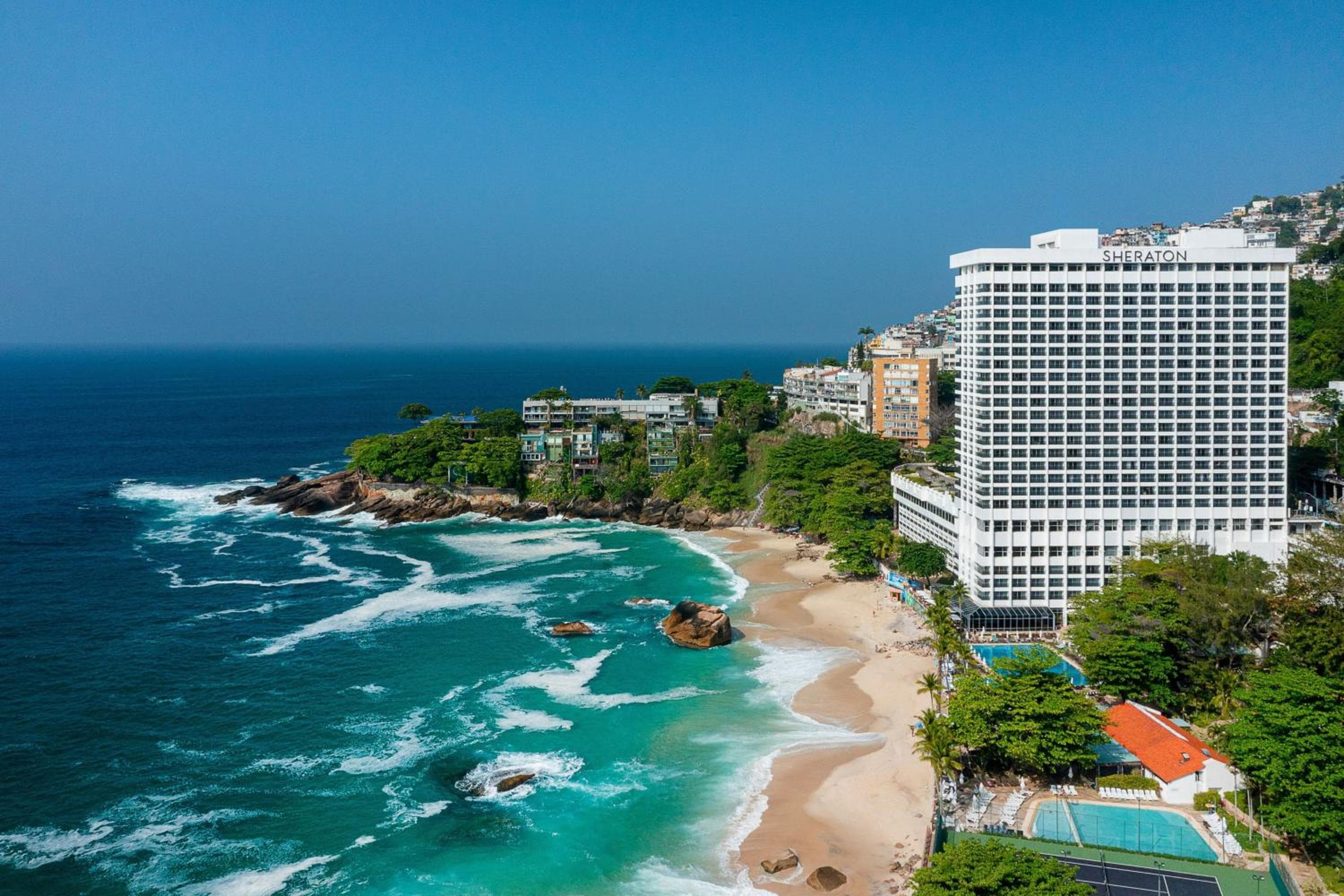 Sheraton Grand Rio Hotel & Resort: building