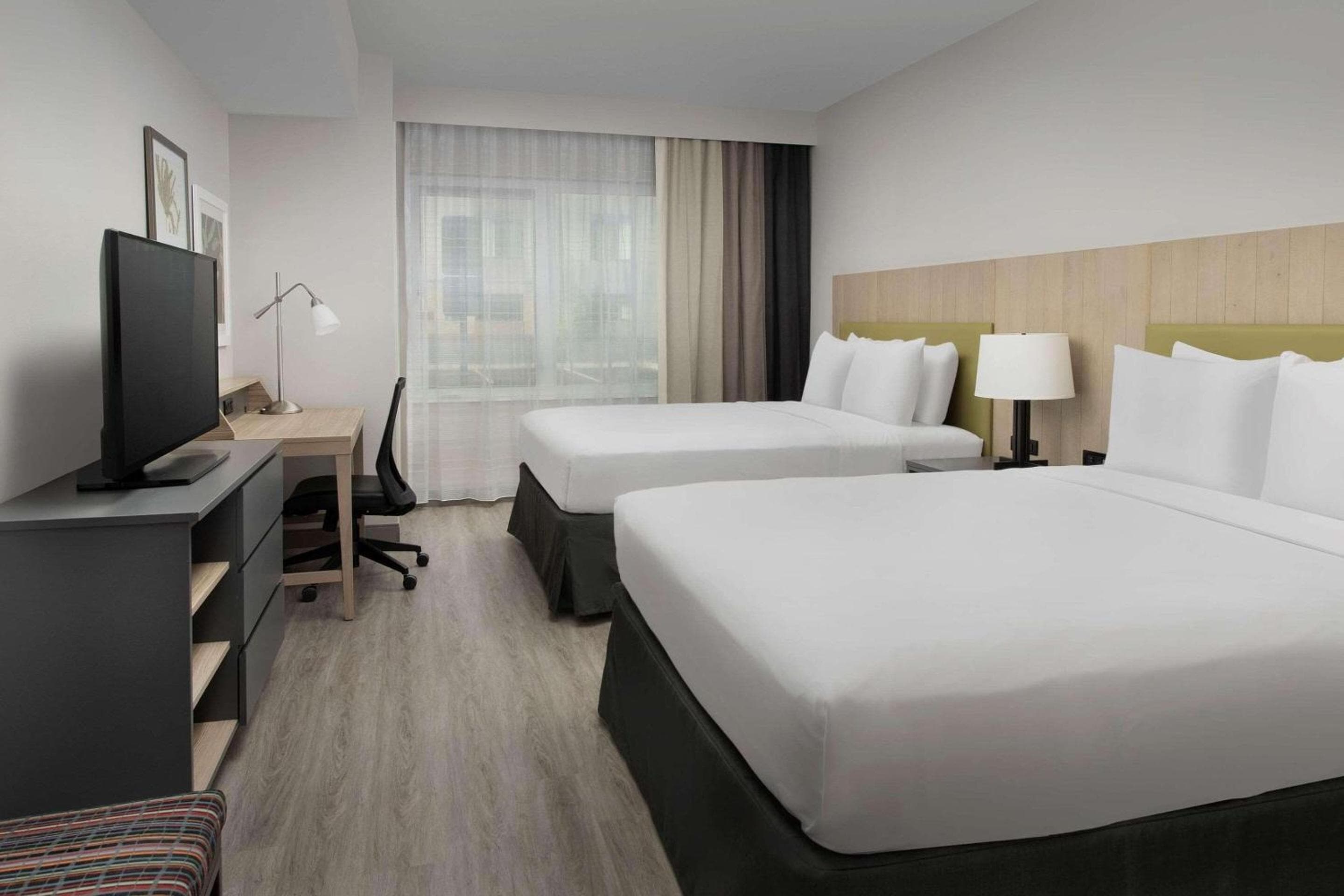 Country Inn & Suites by Radisson, Seattle-Tacoma International Airport, WA