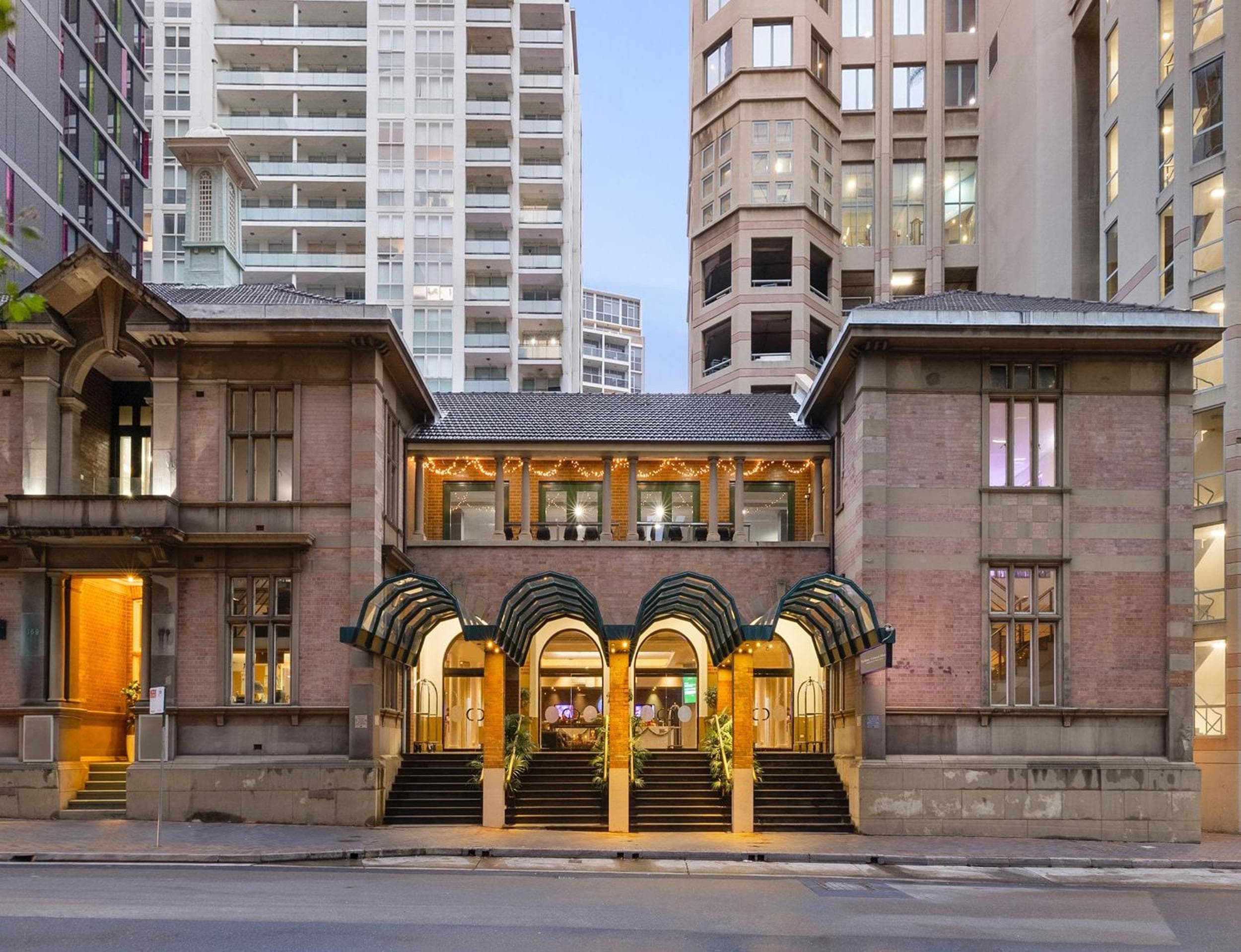 Sydney Central Hotel managed by The Ascott Limited: building